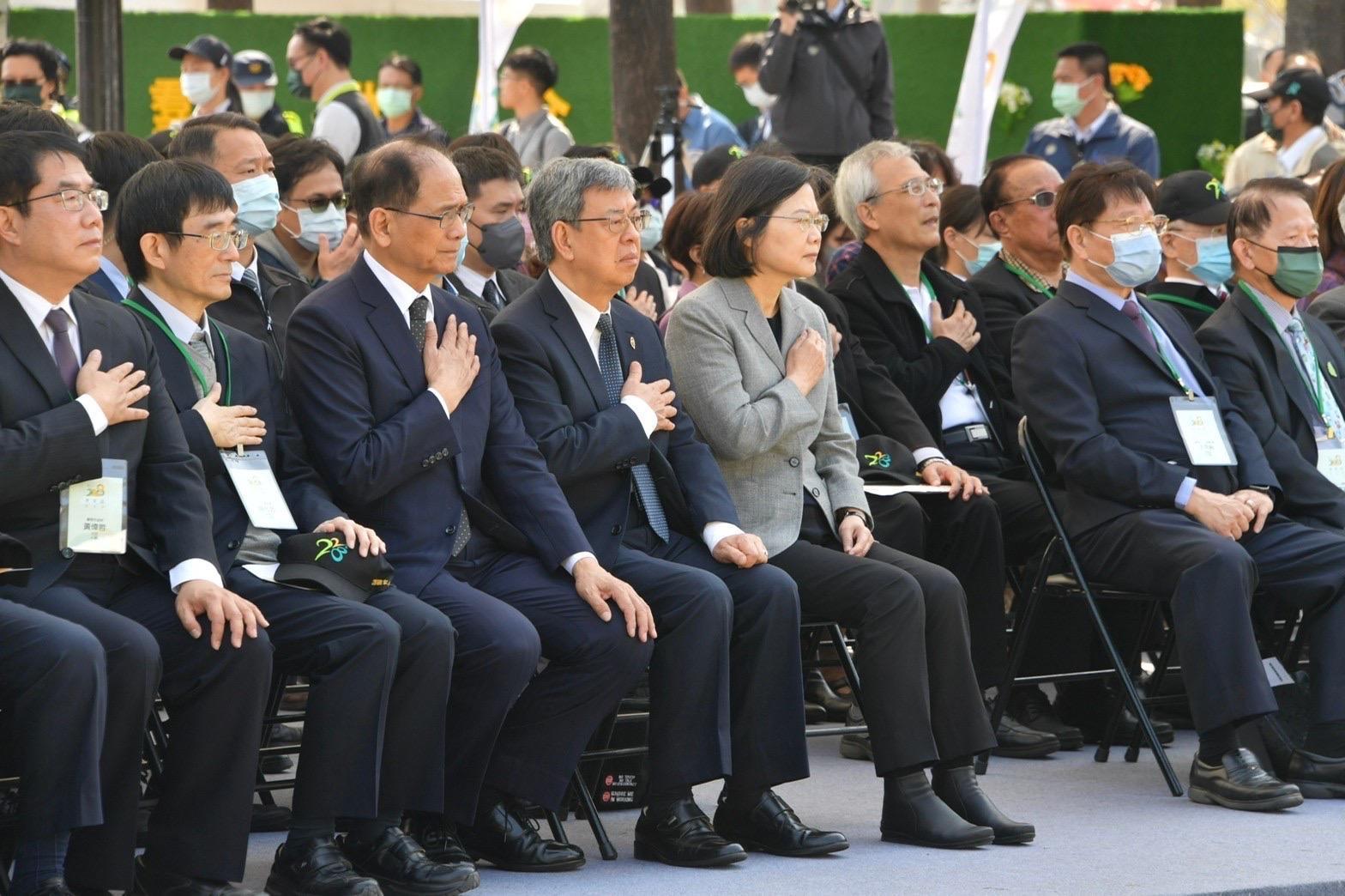 228事件屆滿76年,中樞紀念儀式今年在台南市228紀念公園舉行。(行政院提供)