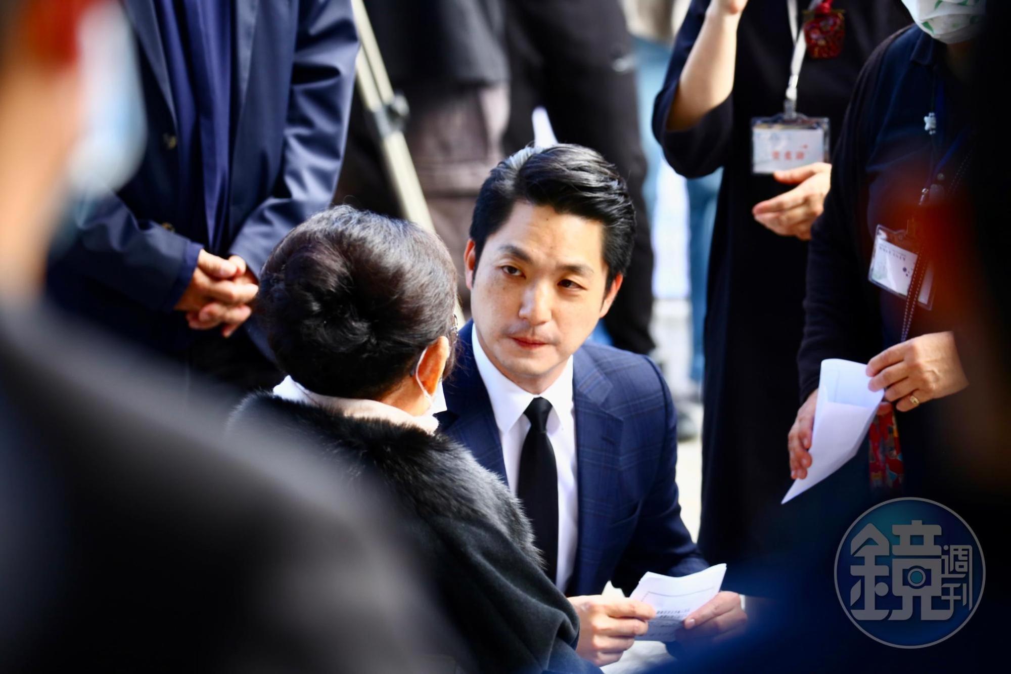 蔣萬安表示,「身為台北市長,我深深為76年前發生在台北市大稻埕天馬茶房附近的緝菸事件,進而導致全台二二八事件的歷史傷痛,致上誠摯的歉意」。