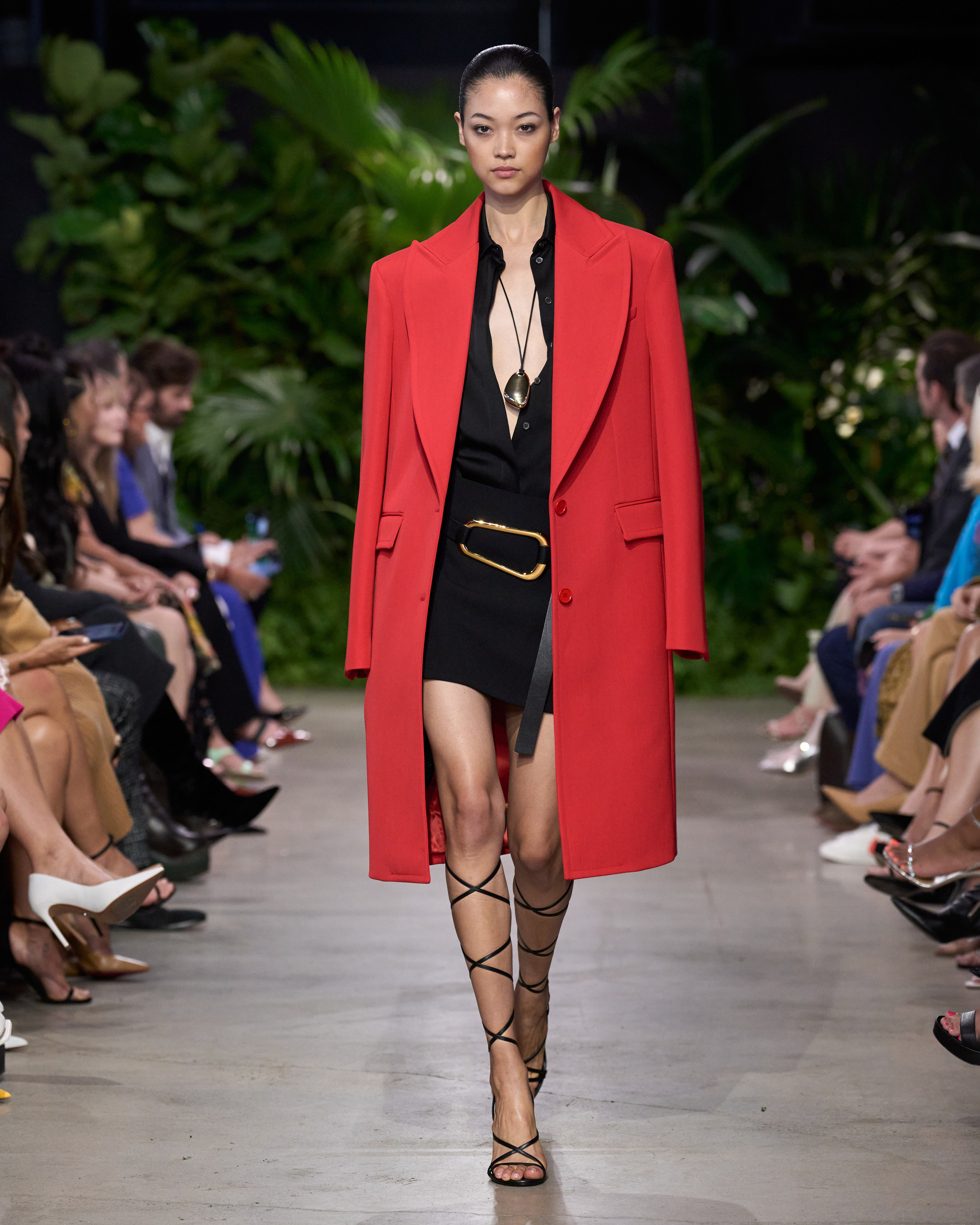 Model在春夏大秀上時的look。（MICHAEL KORS提供）