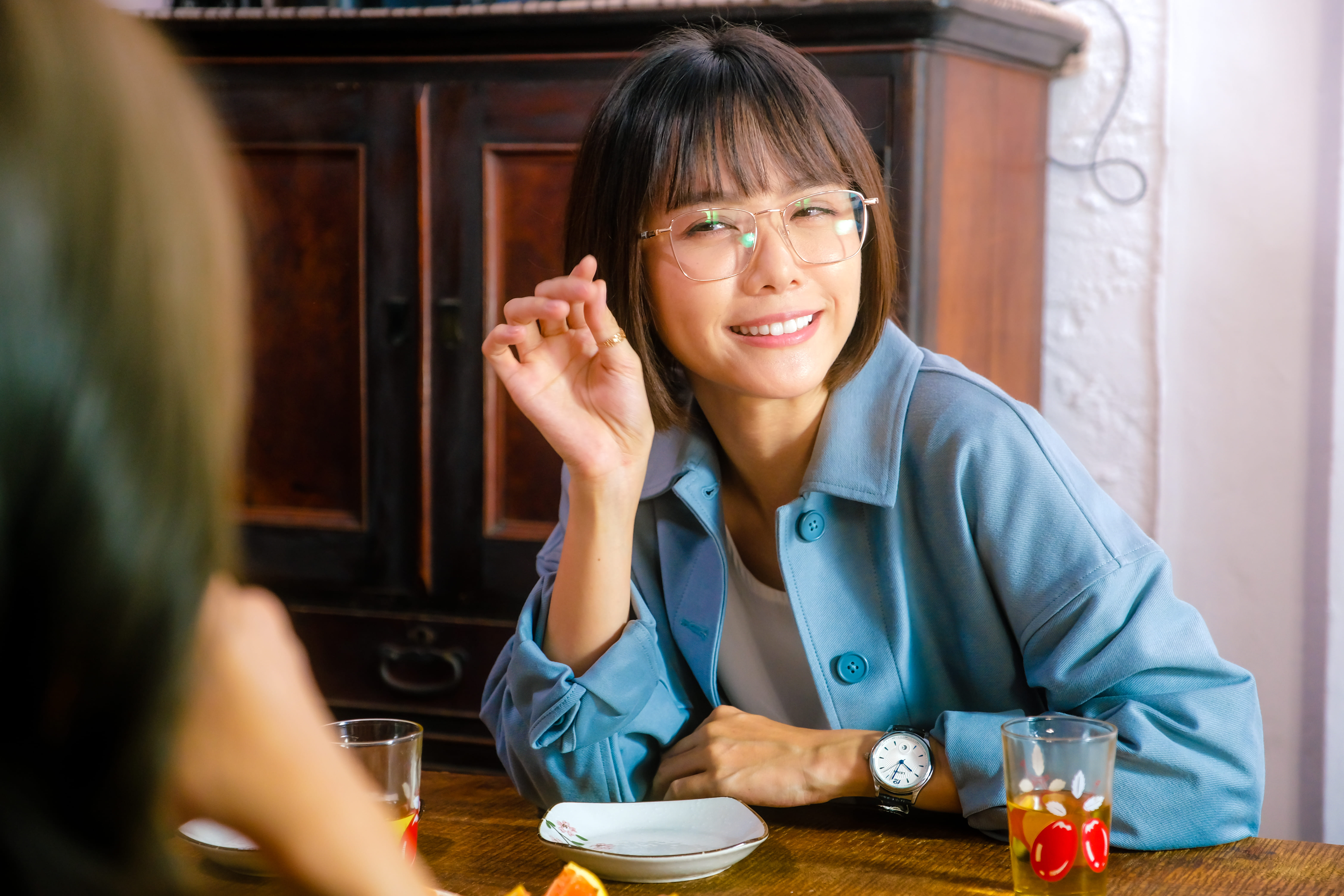 方語昕在劇中當上未婚媽媽，但現實生活中她堅決表示不可能，因為姊姊們有小孩了，平日都要幫忙帶。（華視提供）