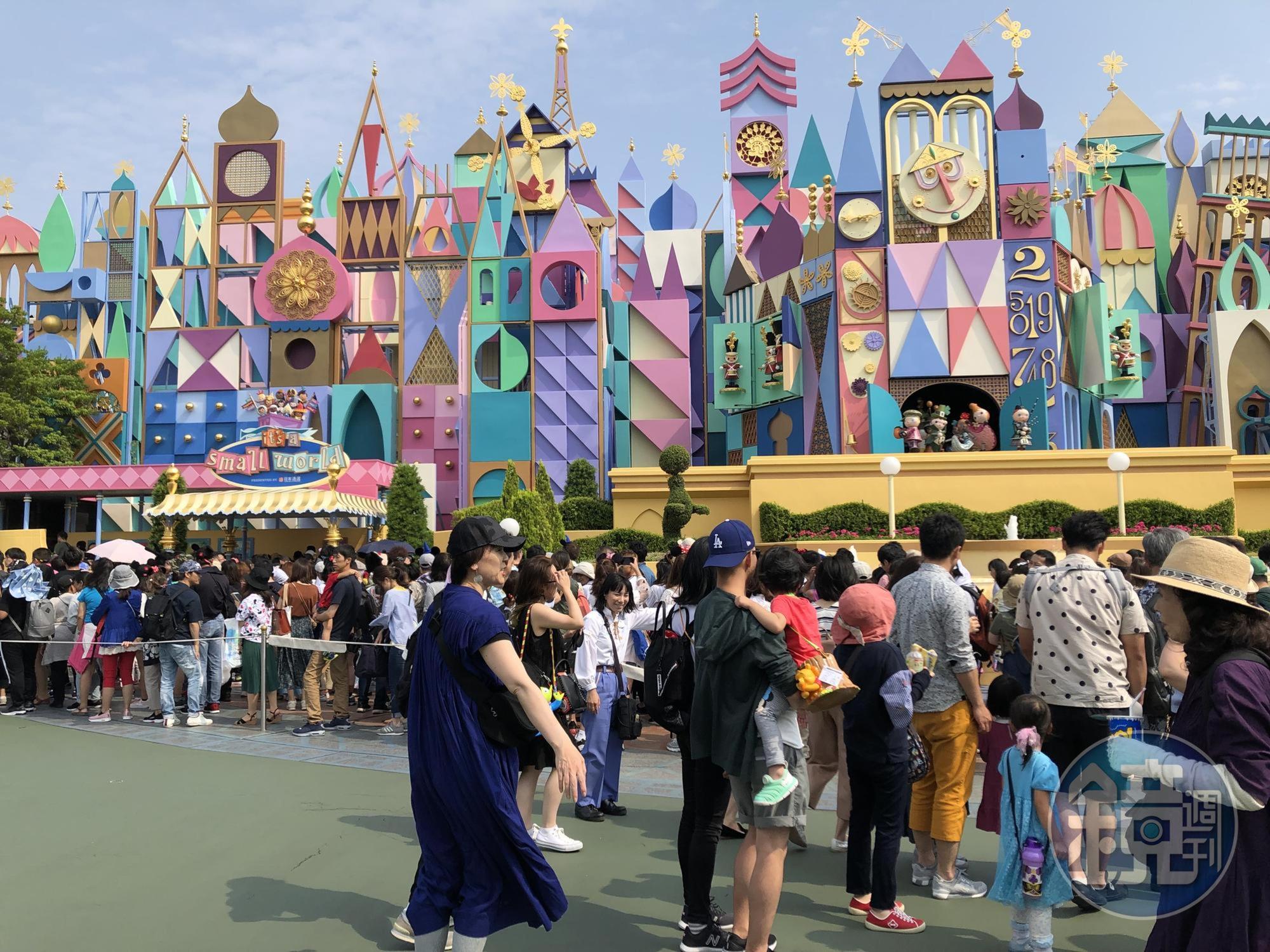全球旅遊景氣復甦，達人認為，全球遊樂園龍頭迪士尼最值得留意。圖為東京迪士尼。（本刊資料照）