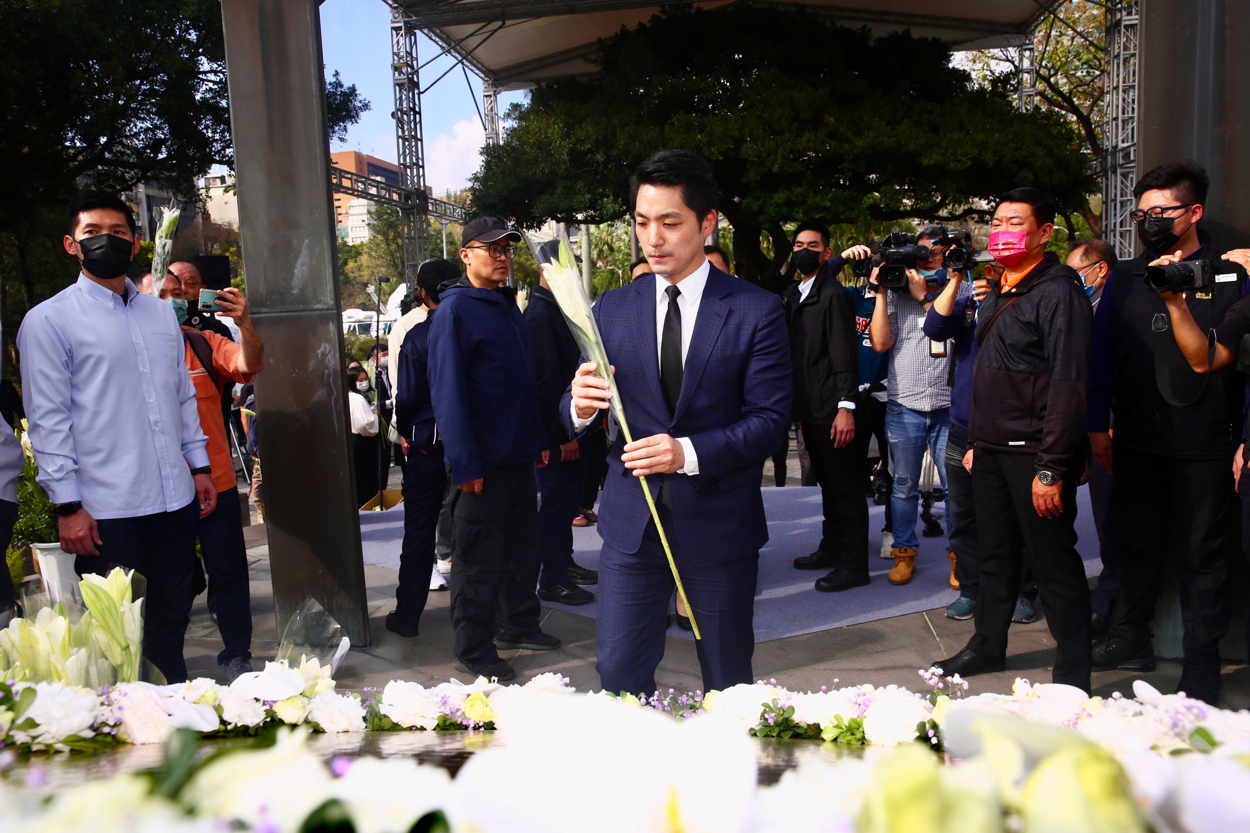 台北市長蔣萬安昨（28日）以市長身分，對76年前大稻埕天馬茶房緝菸事件道歉。