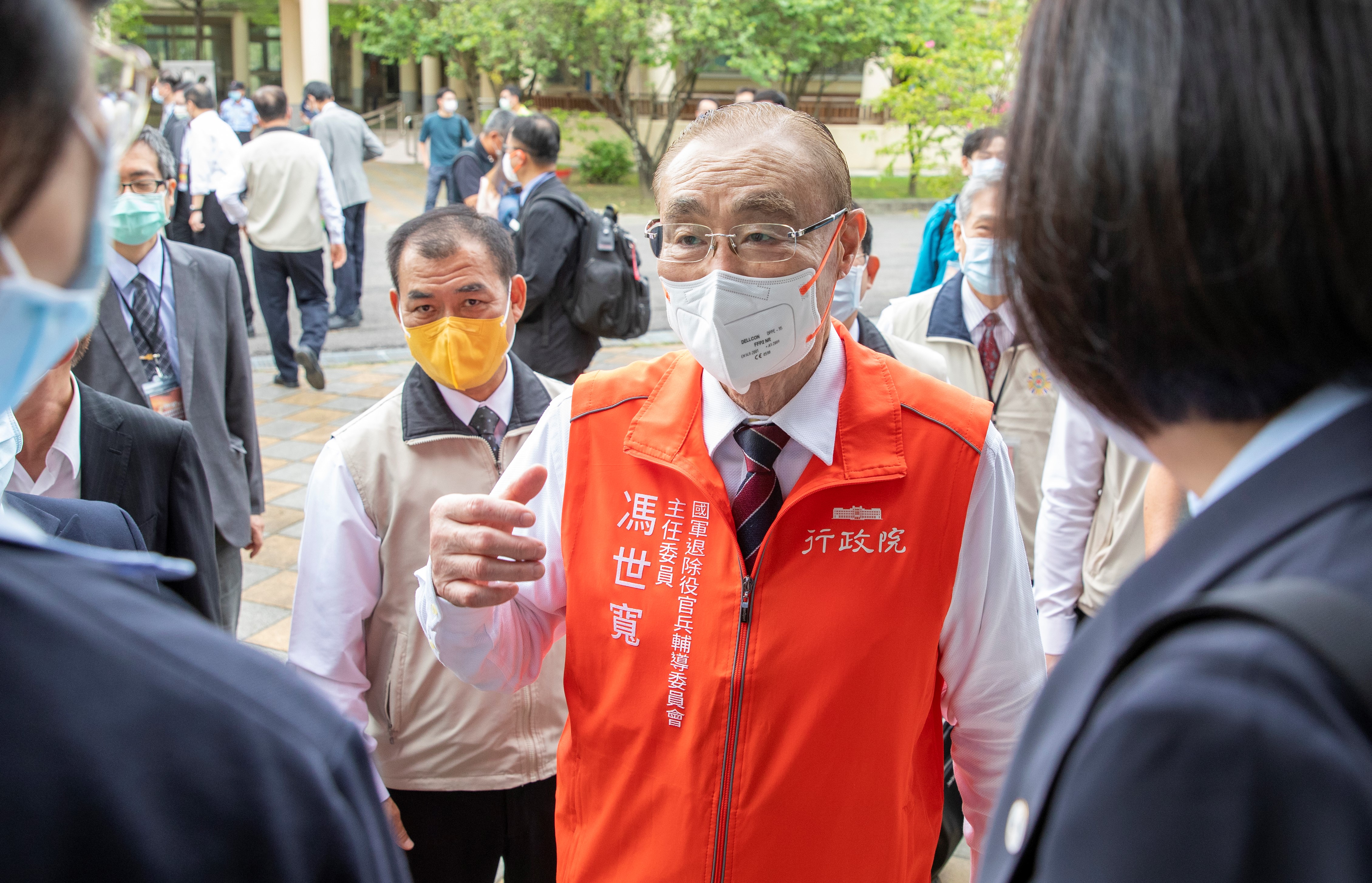 退輔會主委馮世寬對於日本媒體指涉國軍退役軍官有9成赴中出賣情報的說法,直斥是未經查證、打擊國軍士氣的報導。(本刊資料照)