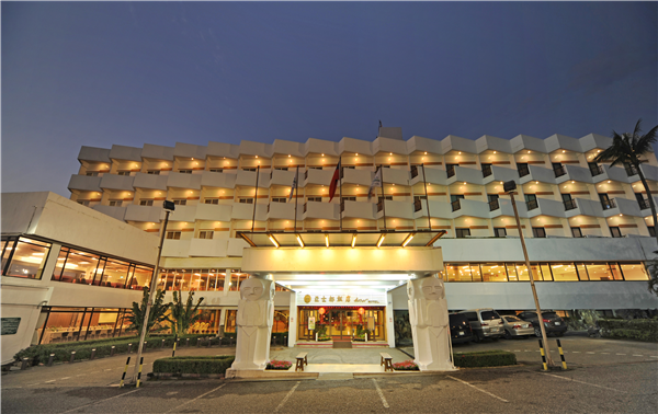 花蓮50年老飯店「東旭觀海酒店(原亞士都飯店)」驚傳歇業。(翻攝自網路)