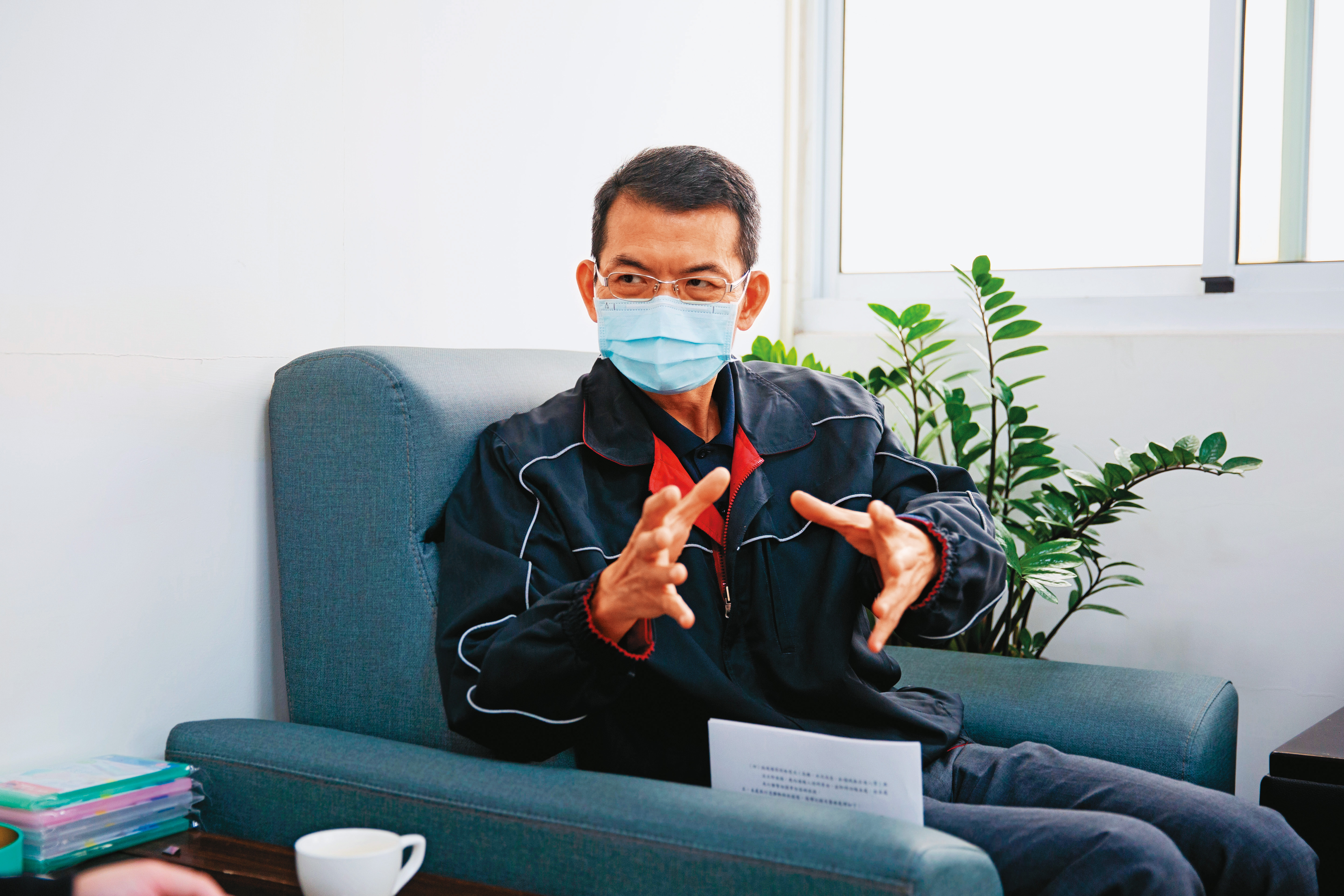 台中市政府消防局勤務中心主任張士獻說，根據法規，動物救援跟消防局無關。