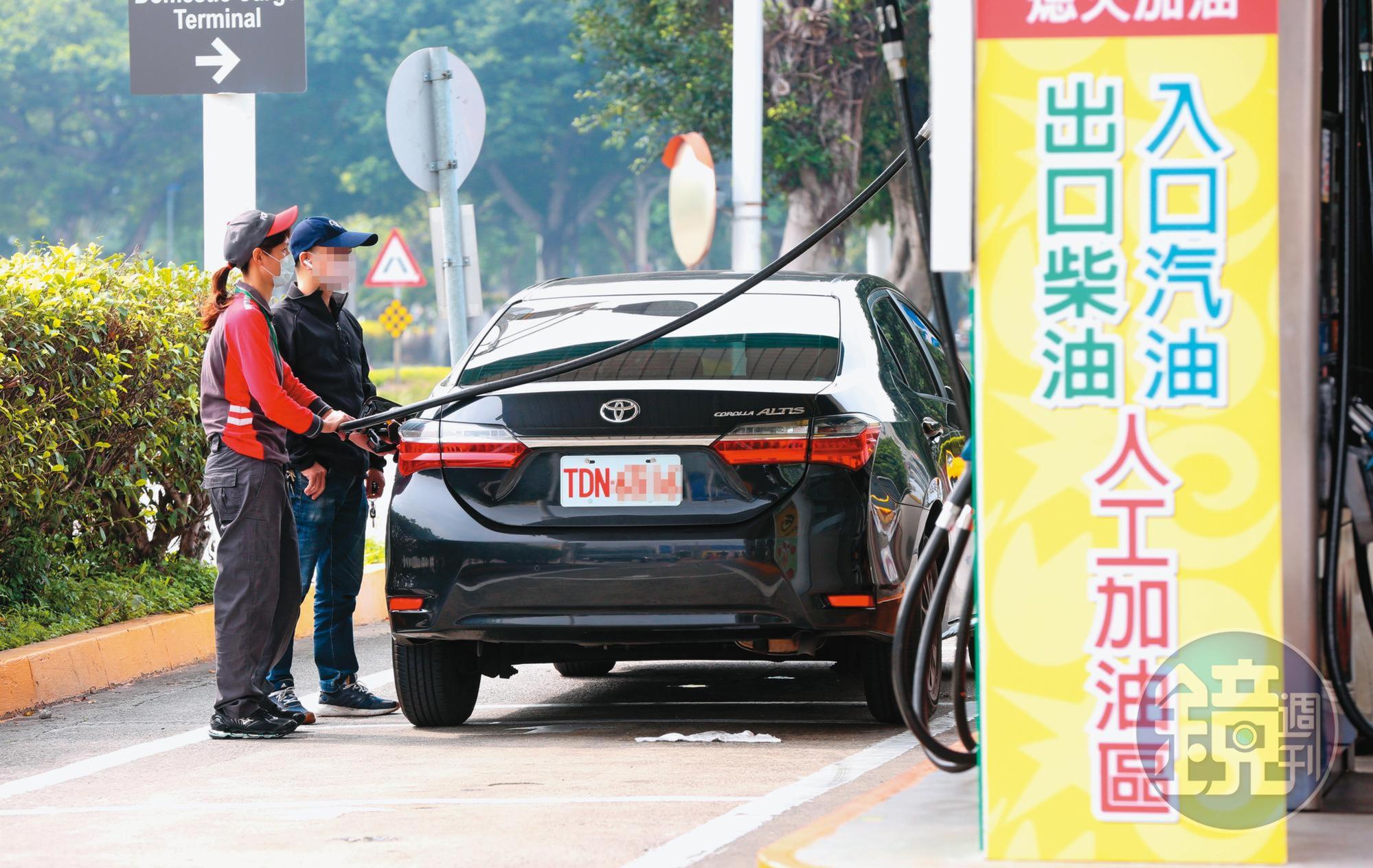 白牌私家車的商機廣大、競爭激烈，但也傳出假徵才真詐騙案例。圖為示意畫面。