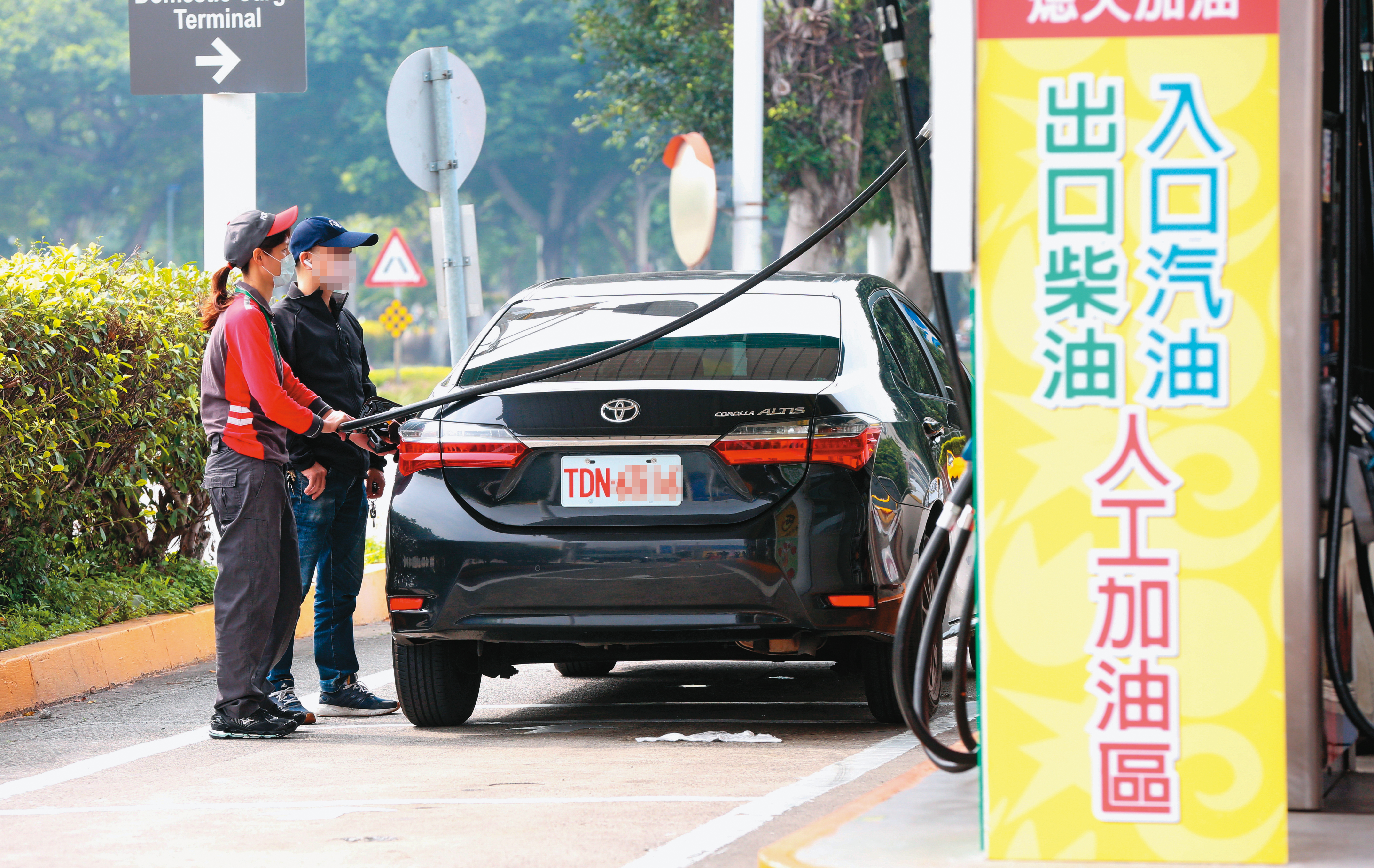 白牌私家車商機廣大、競爭激烈，但也傳出假徵才真詐騙案例。圖為示意畫面非當事車輛。