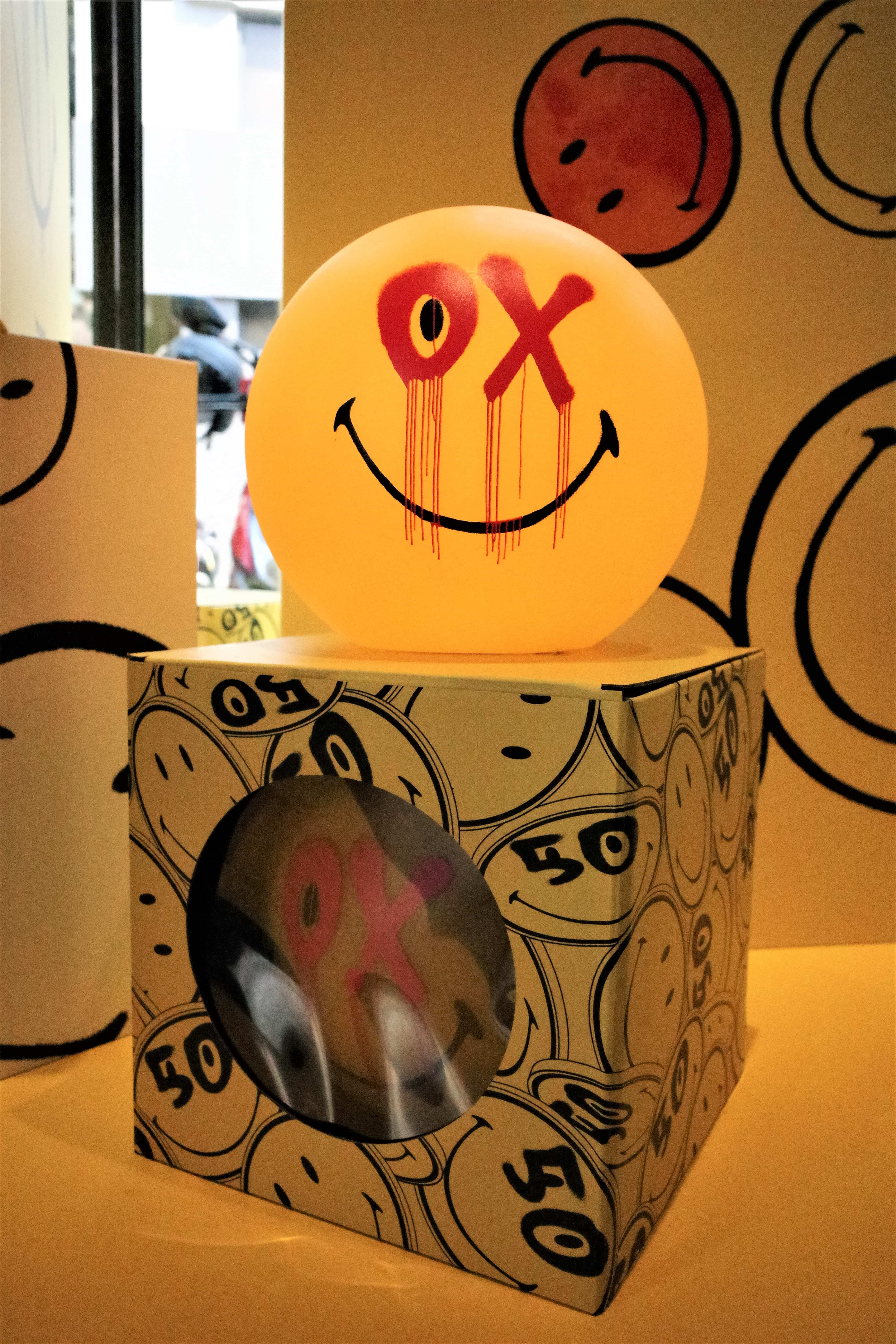 藝術家聯名的SMILEY Led小夜燈具有潮流感又不失俏皮。（1,480元／個）