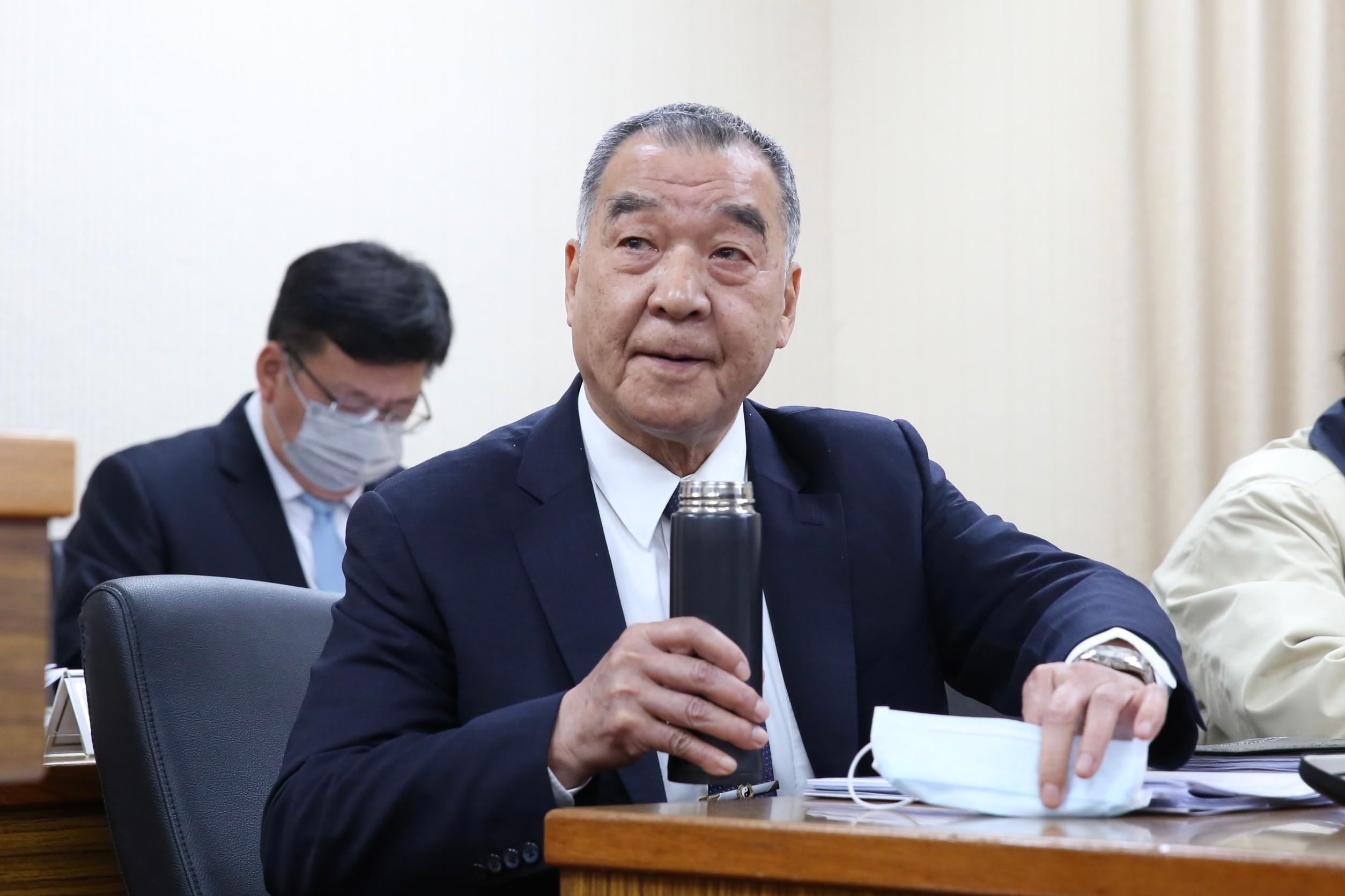 國防部長邱國正今針對《全動法》修法一事做出回應，強調自己反戰但不能不做準備。