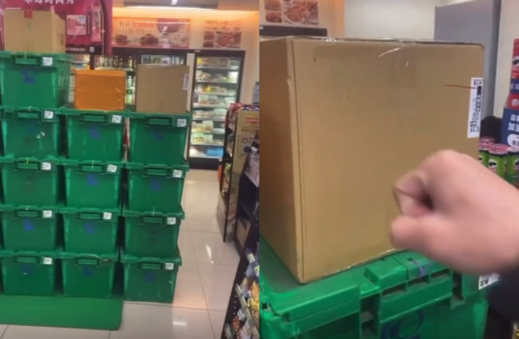 超商店員不滿免運期間店內包裹堆積如山，竟故意將包裹推落在地。（翻攝爆料公社）