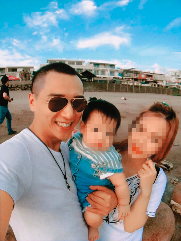 鄭人碩（左）與前妻圓圓（右）奉子成婚，婚姻僅維持二年；與小薰的戀情爆發時，前妻在社群大罵小薰，用詞相當激烈。（翻攝自鄭人碩臉書）