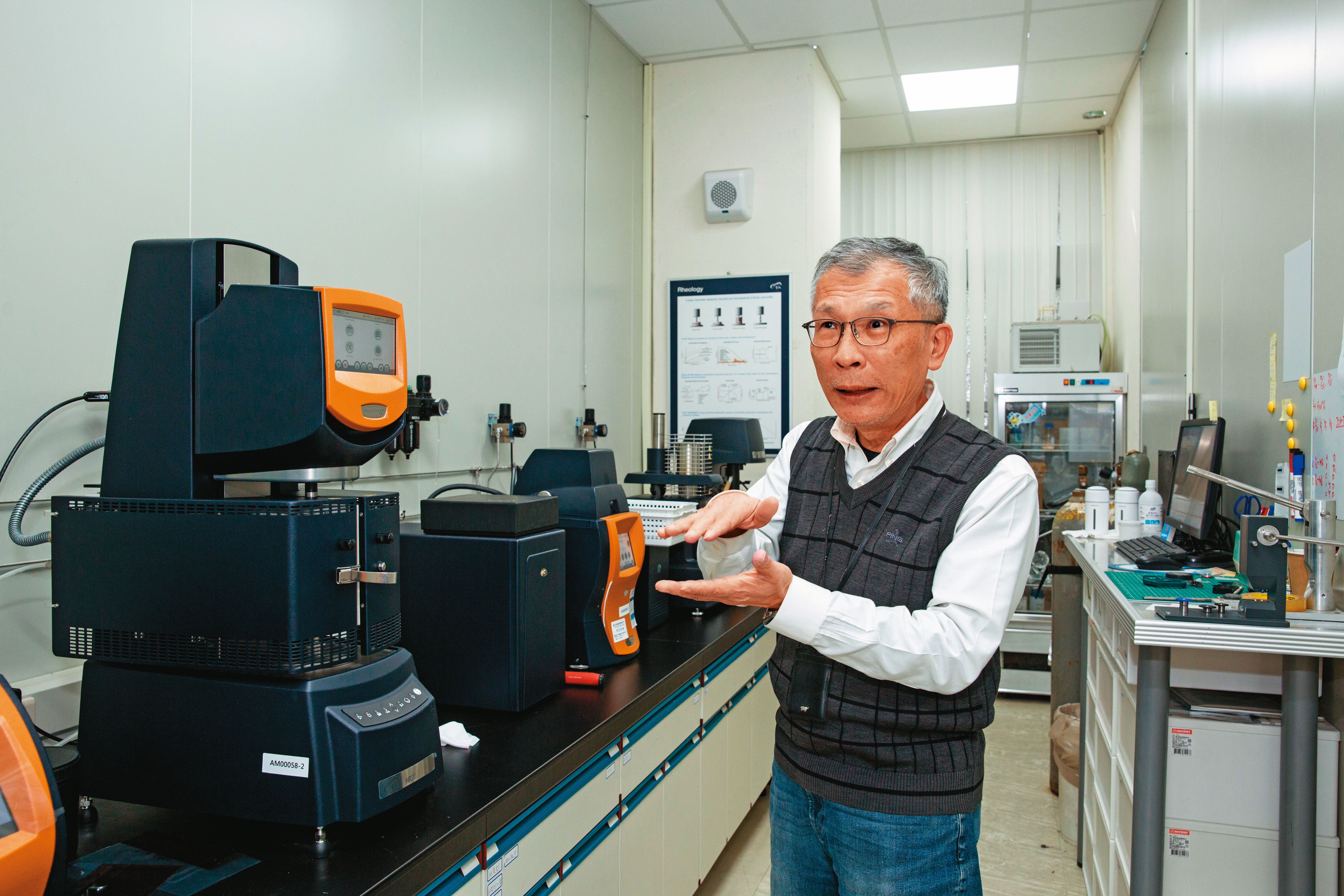 晶化董事長暨總經理陳燈桂認為，相比於外商，晶化最大優勢是能因應台積電需求，快速提供測試樣品。