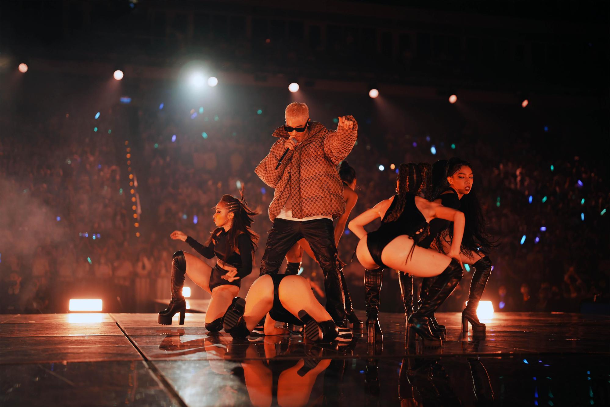 周湯豪台北場開創華人演唱會的「翹臀舞」(Twerk)舞風熱潮。(環球音樂提供)