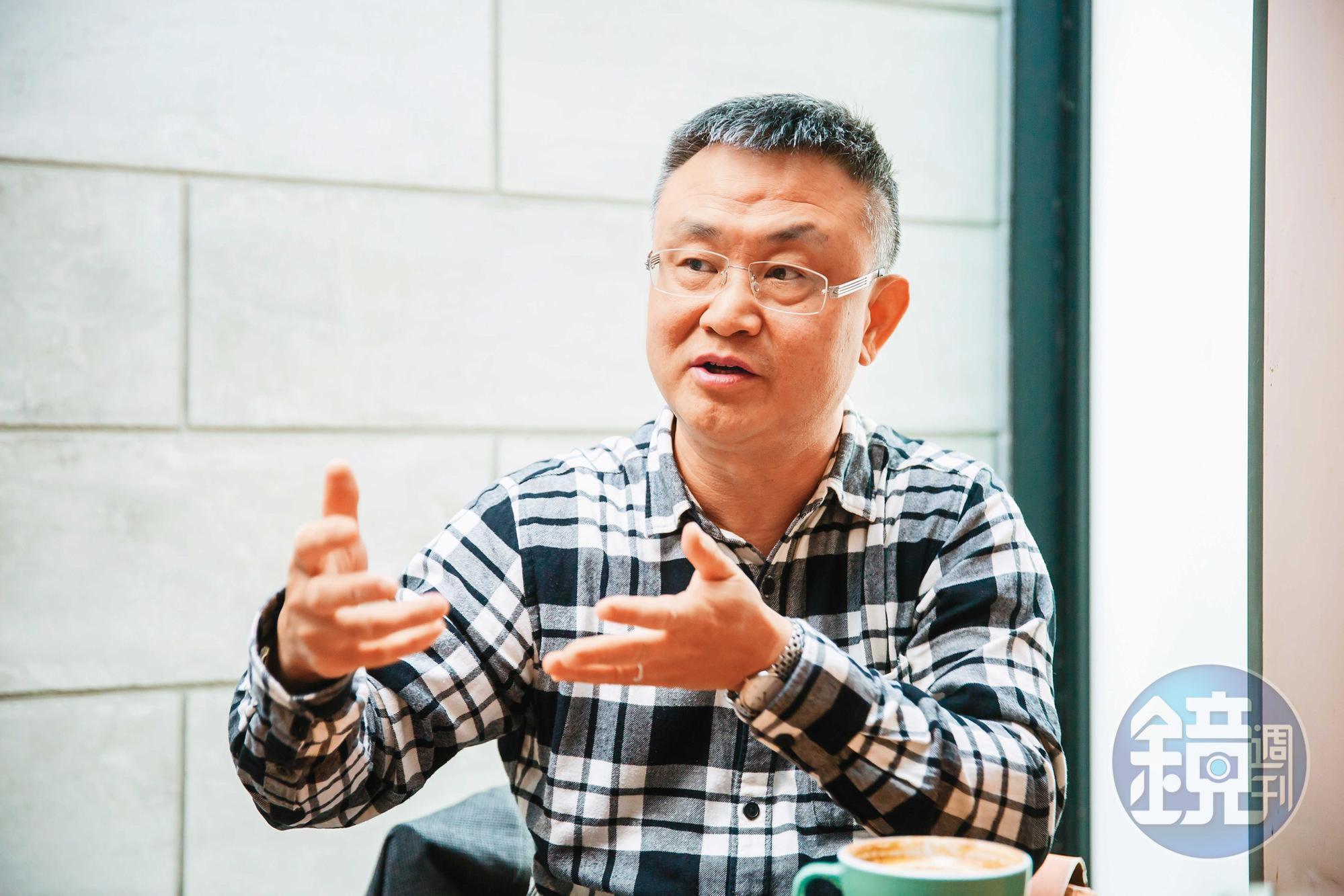 南台科技大學財金系助理教授朱岳中表示，基金的配息最好來自獲利，包含資本利得、債息等。