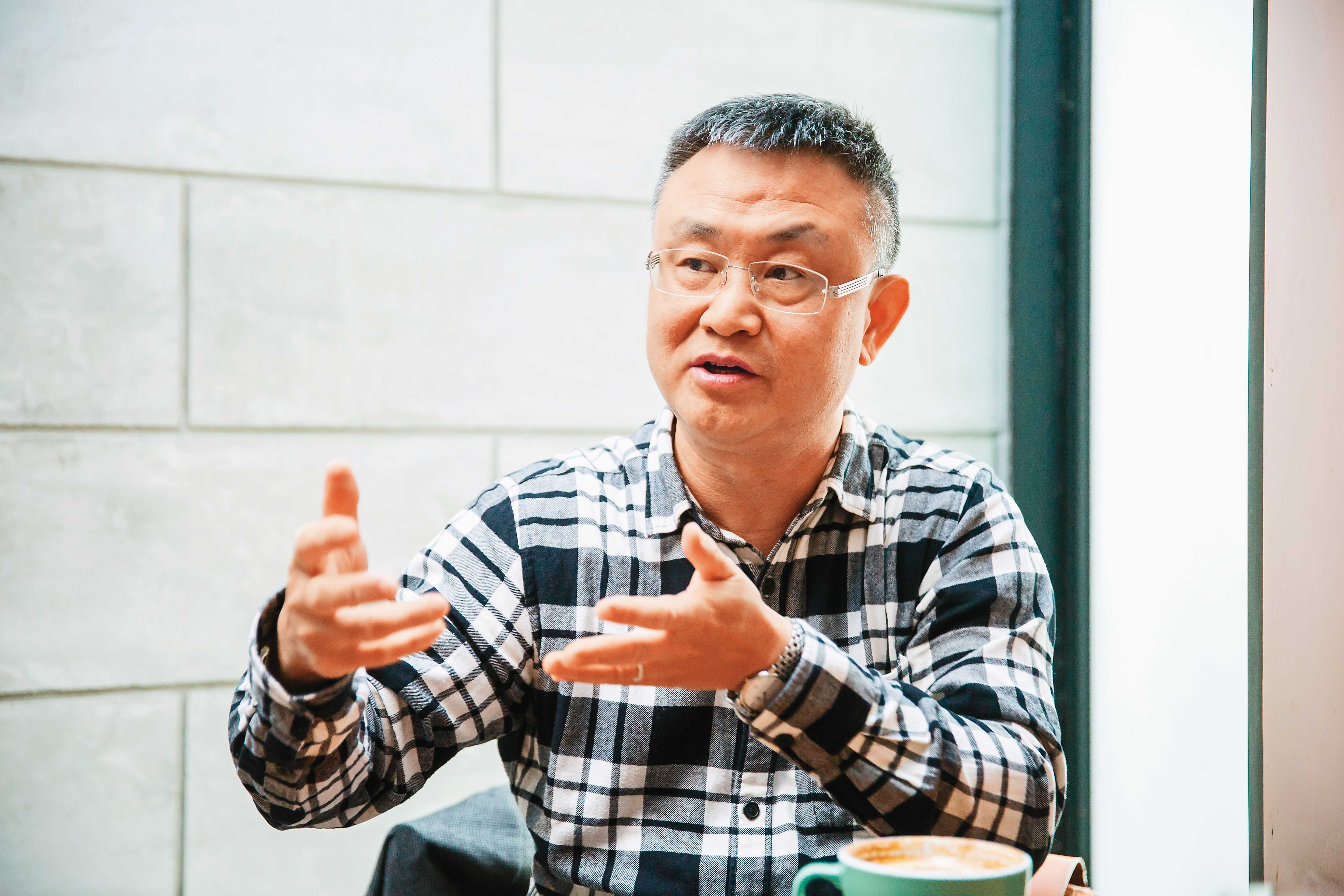 南台科技大學財金系助理教授朱岳中表示,基金的配息最好來自獲利,包含資本利得、債息等。