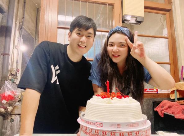 小甜甜和宋晉賢今天傳出簽字正式離婚，結束2年婚姻。（翻攝自小甜甜臉書）