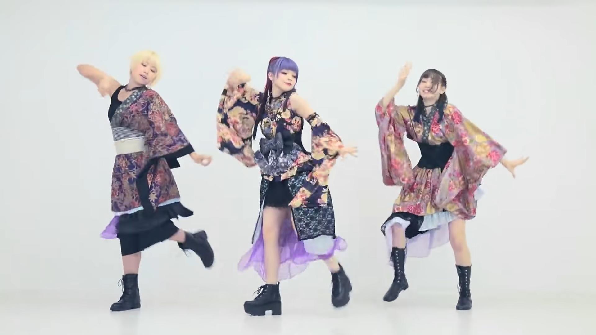 「GARNiDELiA」的歌曲MV《極樂淨土》紅遍海內外,YouTube播放次數接近9,000萬。(翻攝自YouTube畫面)