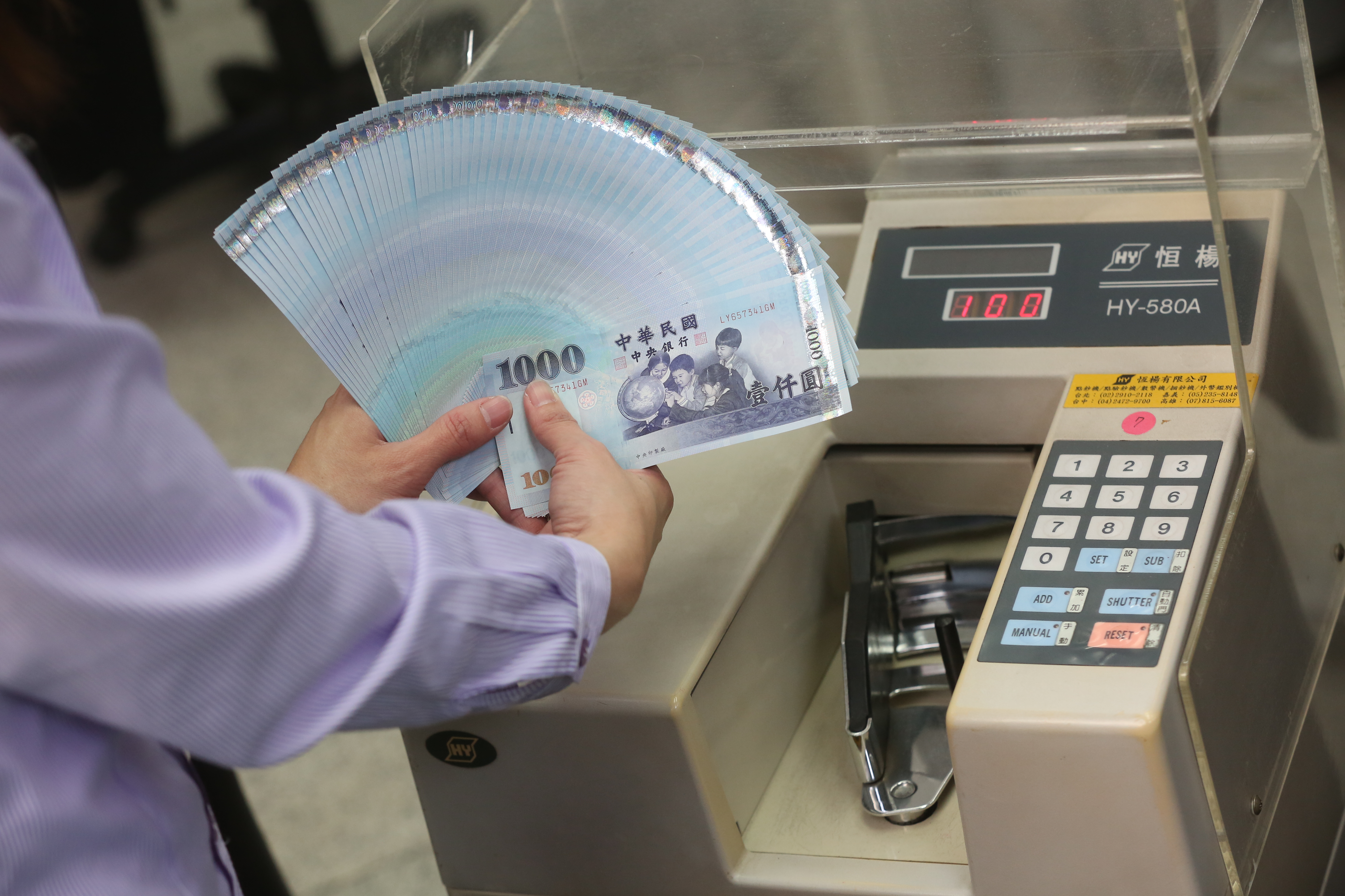 勞動部今（9日）表示，會視基金財務狀況，持續提高撥補金額，「勞保永續、世世代代勞工都領得到」。（本刊資料照）