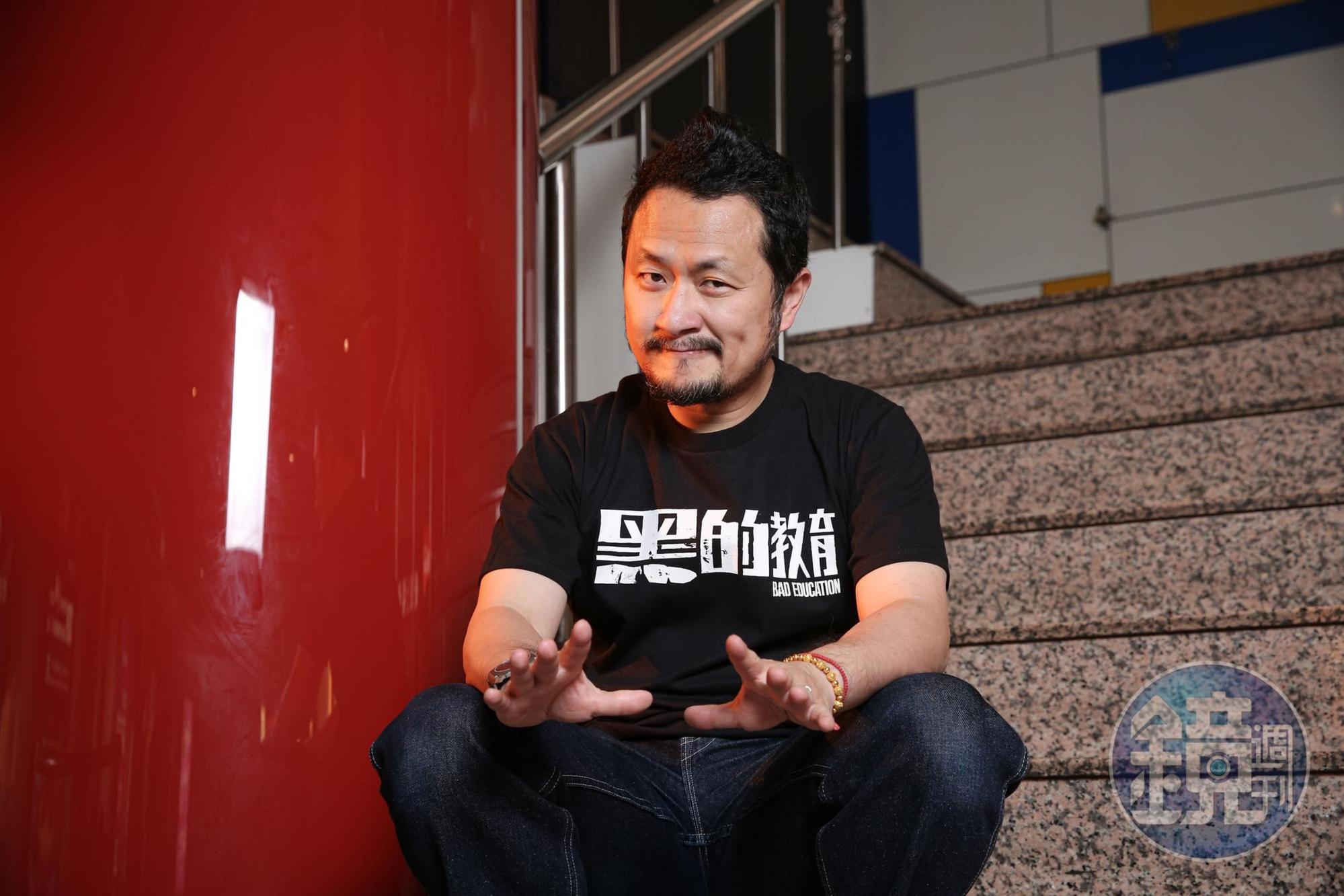 《黑的教育》監製兼編劇九把刀認為導演柯震東很有自己的想法。