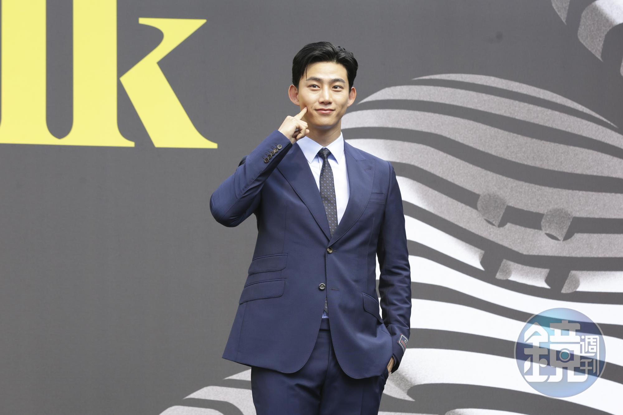 玉澤演現身台北信義香堤廣場為《GQ》舉辦的紳士大遊行10週年活動站台。