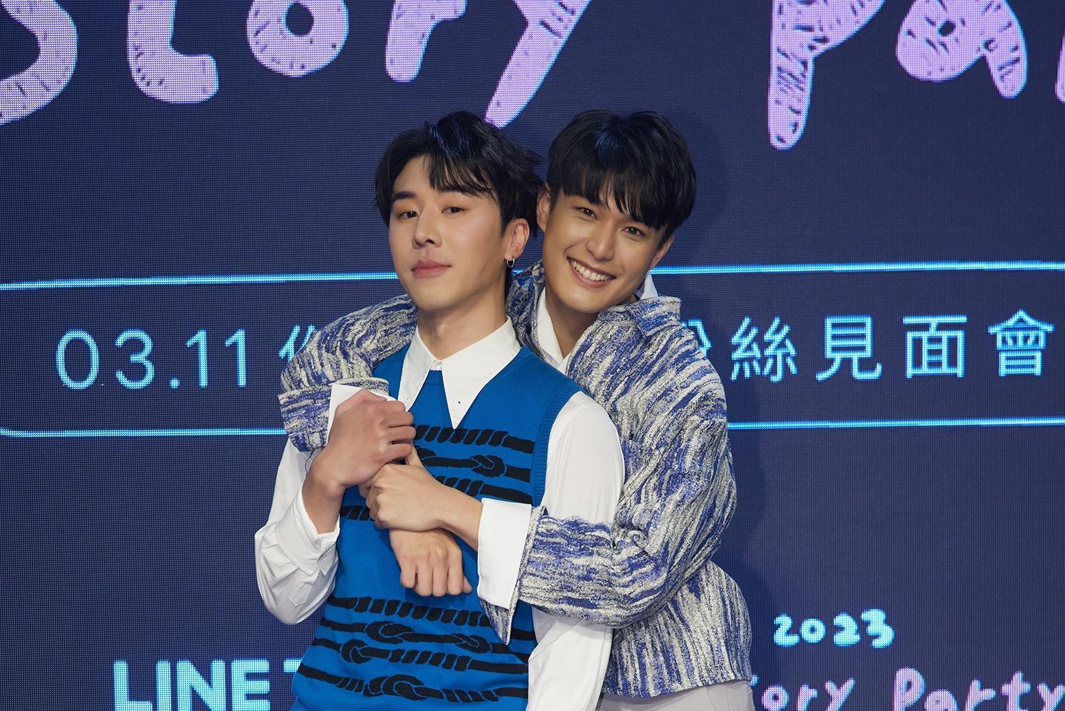 「永幸CP」安俊朋（左）、林嘉威演唱甜蜜情歌〈橘子汽水〉。（LINE TV提供）