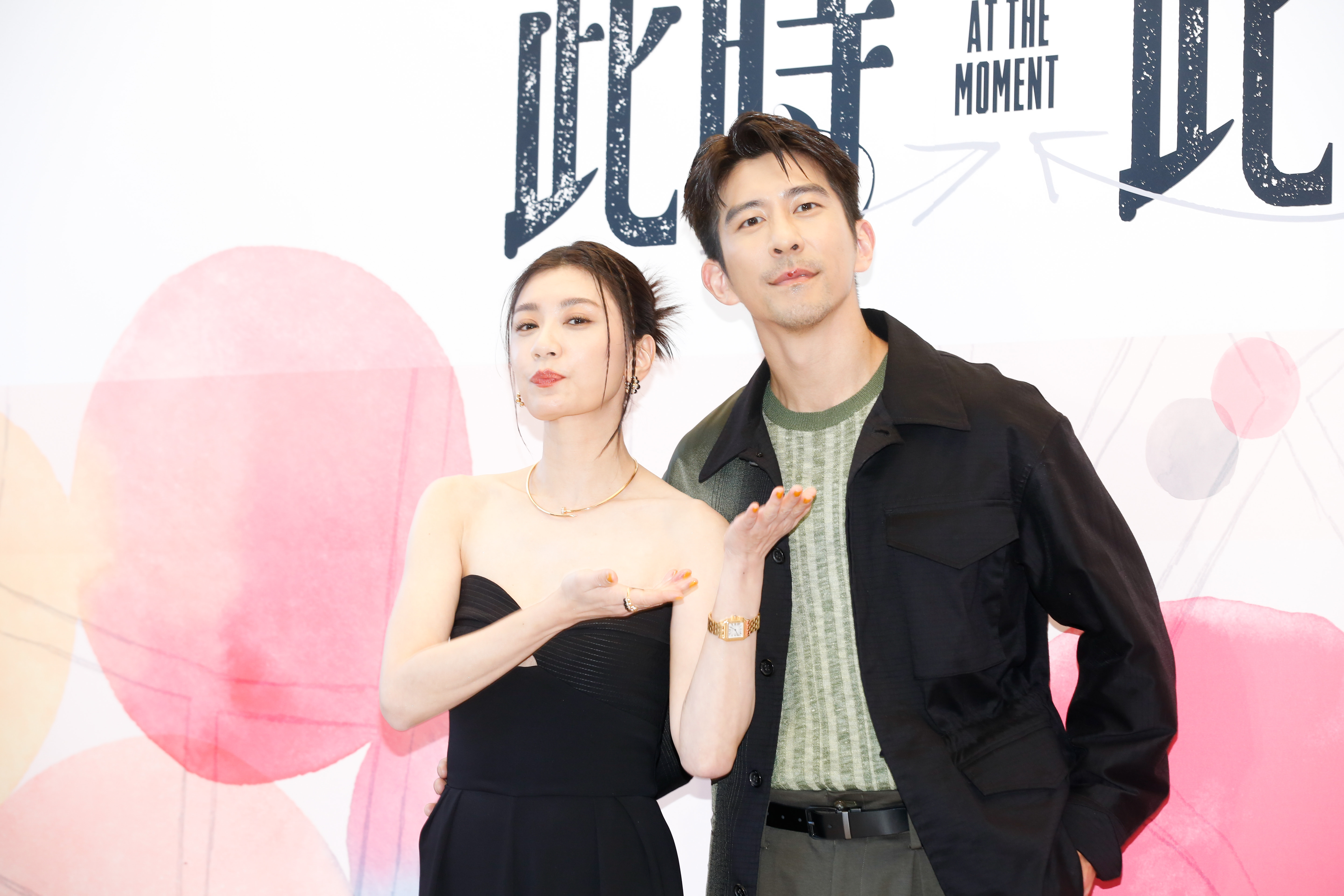 賈靜雯為老公抬轎演出其中一個單元。