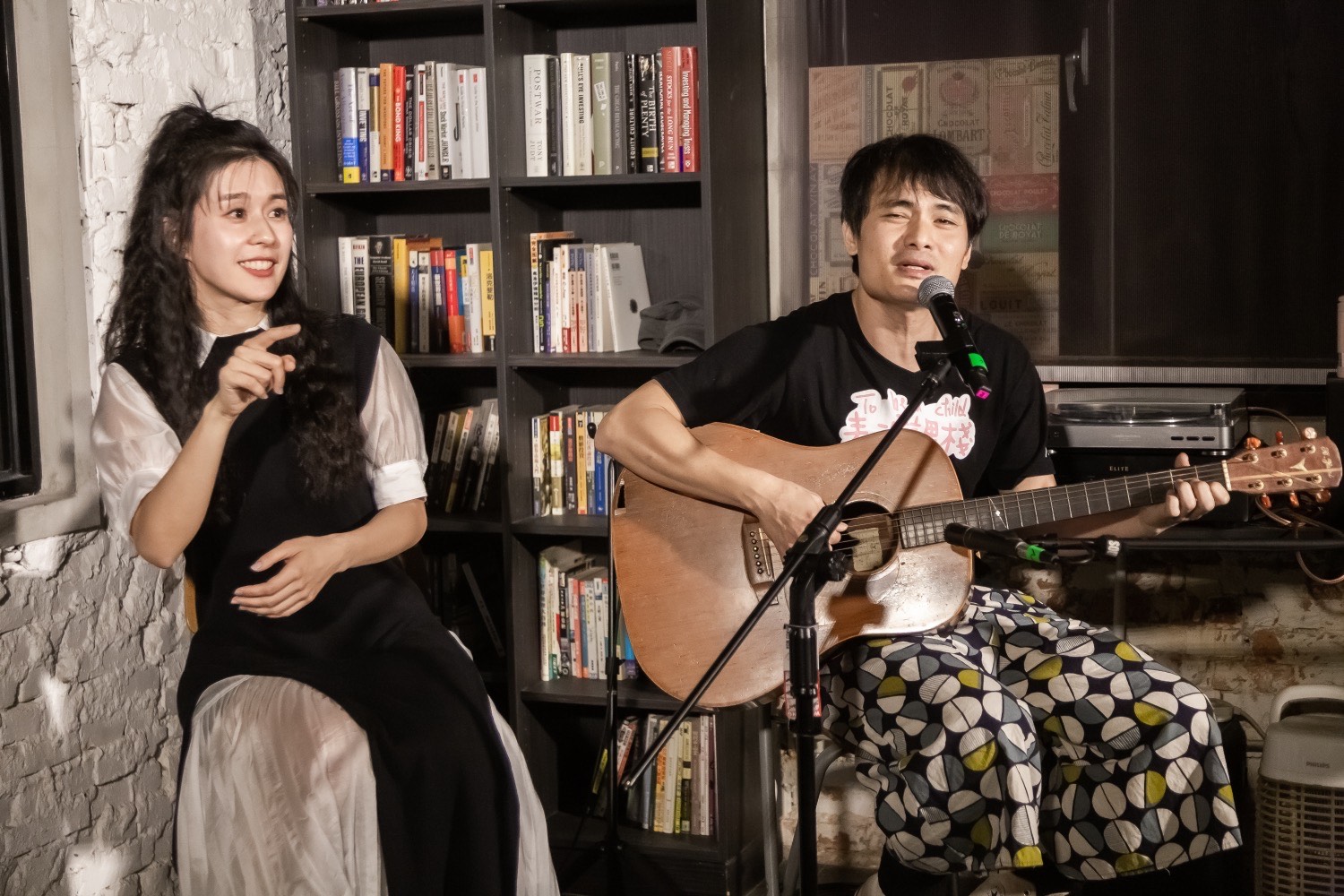 郭耀仁和廖曉彤合作《媽媽咪呀》歌曲，希望透過手語表演（聲音藏在提供）