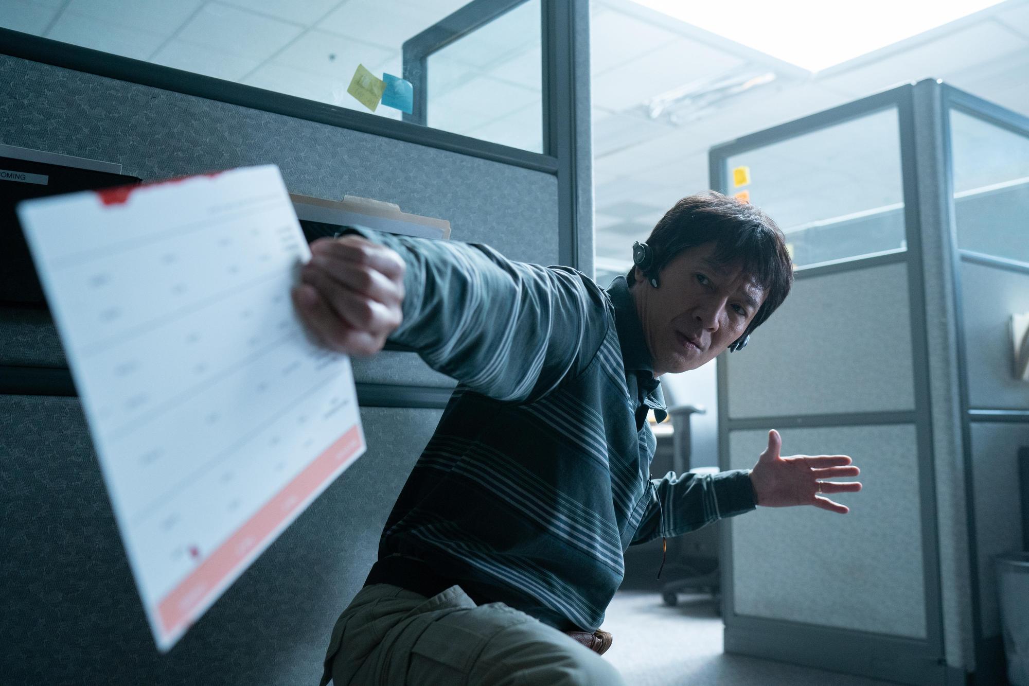 因為曾經失意,關繼威《媽的多重宇宙》的洗衣店老闆角色,更演出了亞裔在美國生活的不易與艱難。(双喜提供)