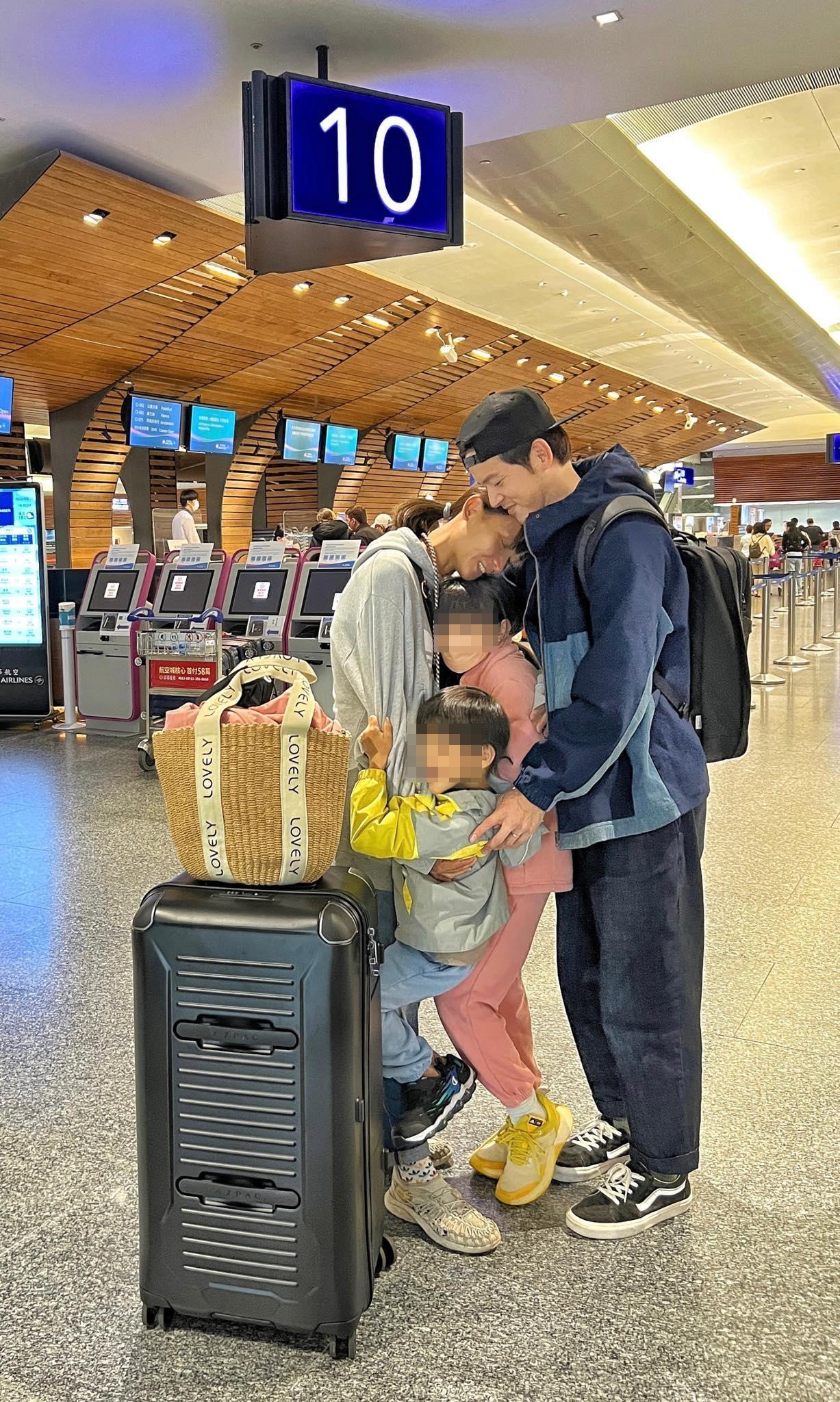 宥勝帶小孩給老婆送機。（翻攝自臉書宥勝之旅）