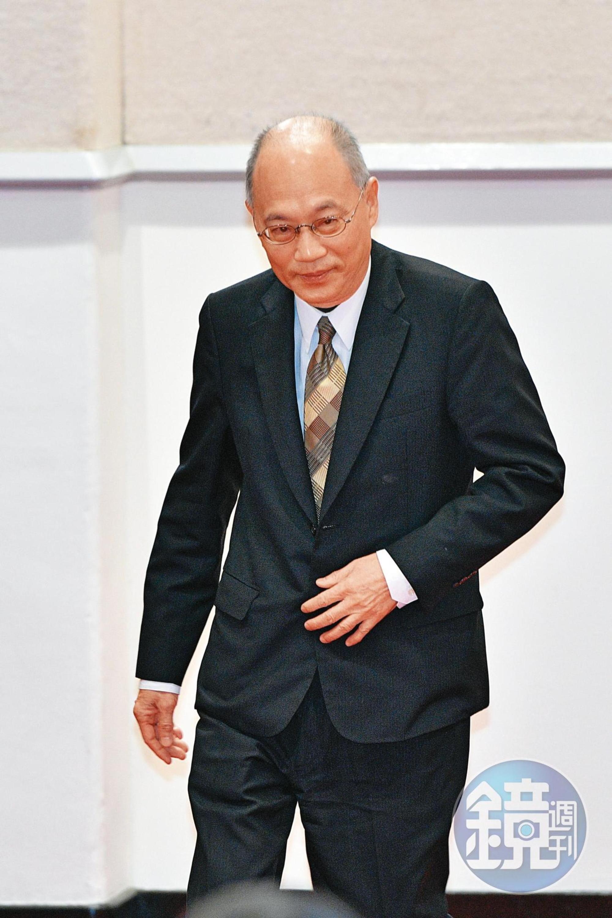 前故宮院長吳密察任內發生國寶摔壞事件，現又被爆數位資料庫曾被中國駭客入侵。