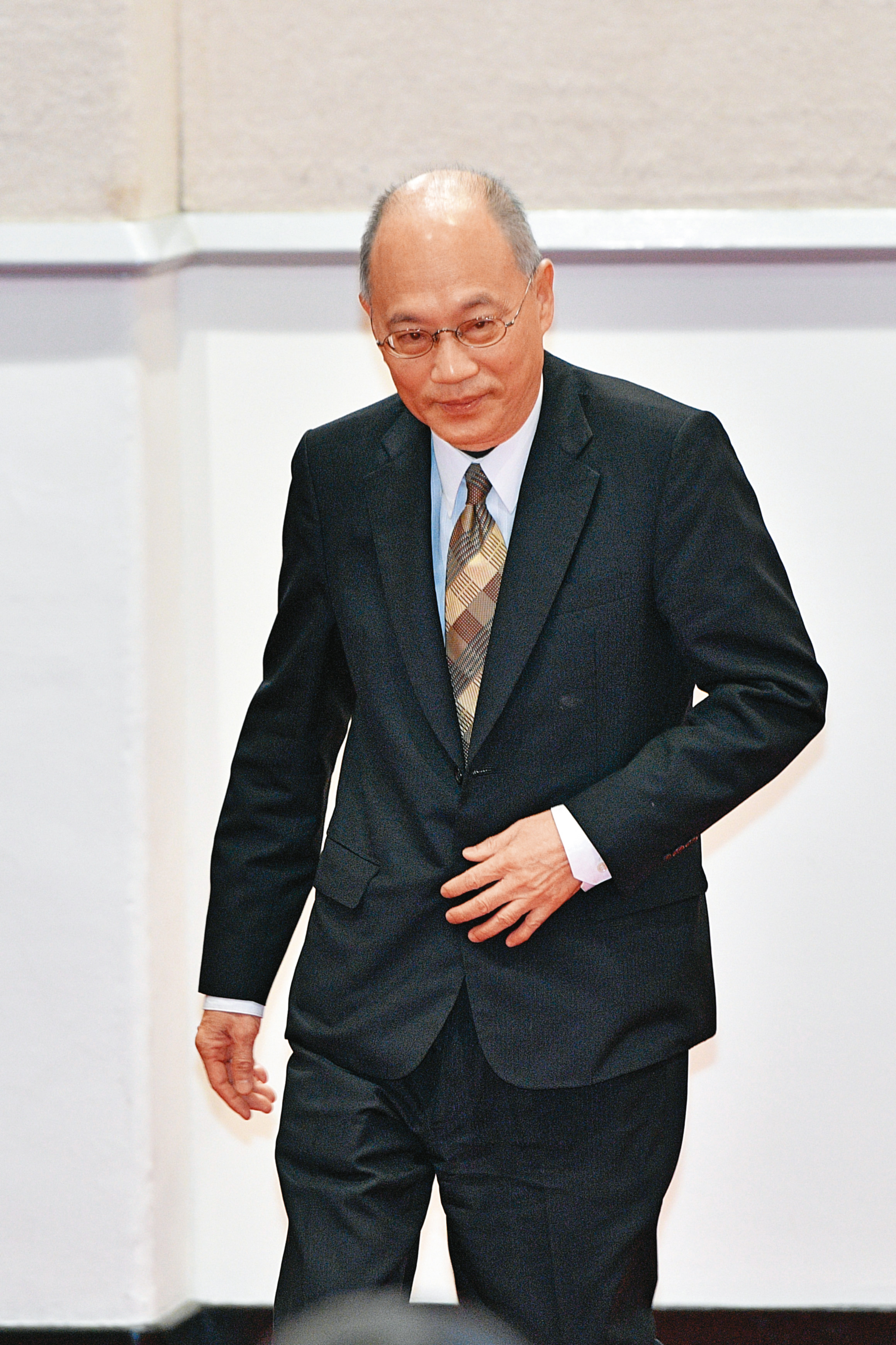 前故宮院長吳密察任內發生國寶摔壞事件，現又被爆數位資料庫曾被中國駭客入侵。