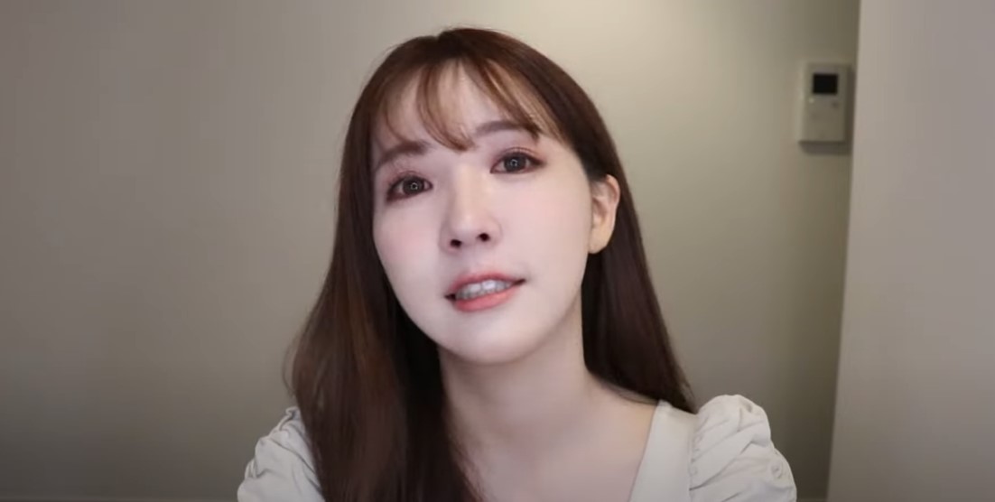 人氣AV女優三上悠亞宣布今年8月滿30歲就會正式引退。（翻攝自ゆあちゃんねる! 三上悠亜オフィシャルYoutube YT頻道）