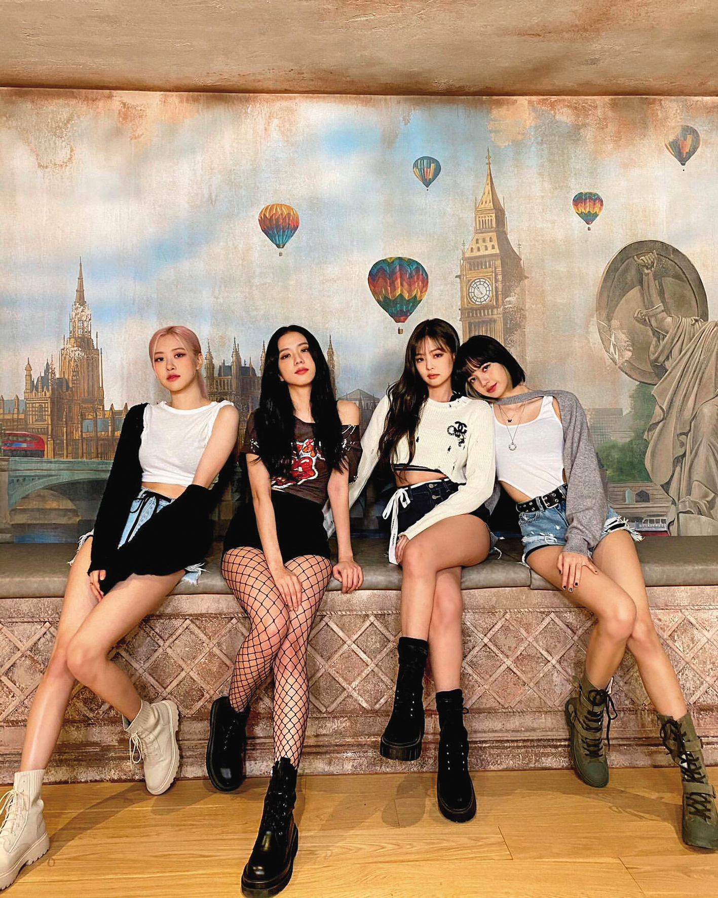 BLACKPINK 4位成員講話方式、走路方式和打扮風格都不同，團體合作卻互補得很完美。	（翻攝自blackpinkofficial IG）