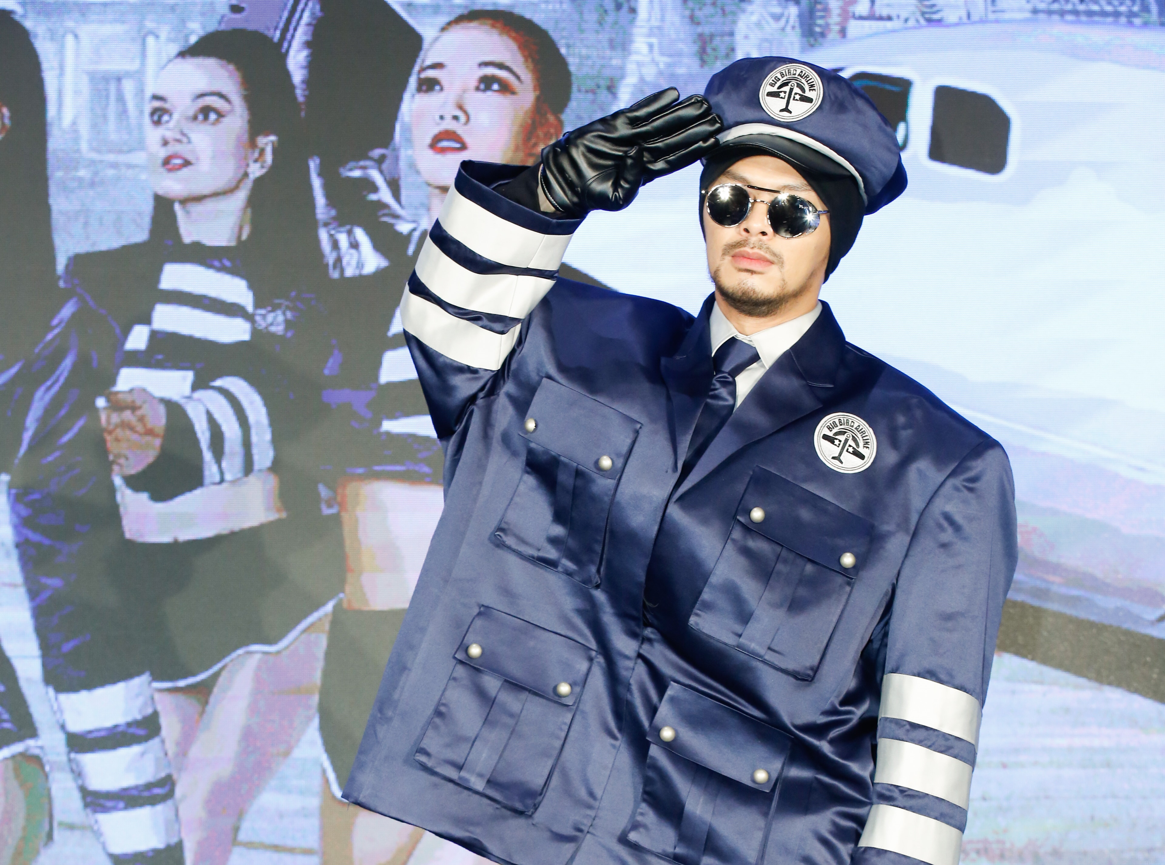 黃明志將首度攻上小巨蛋，舉辦《黃明志大飛機》世界巡迴演唱會。