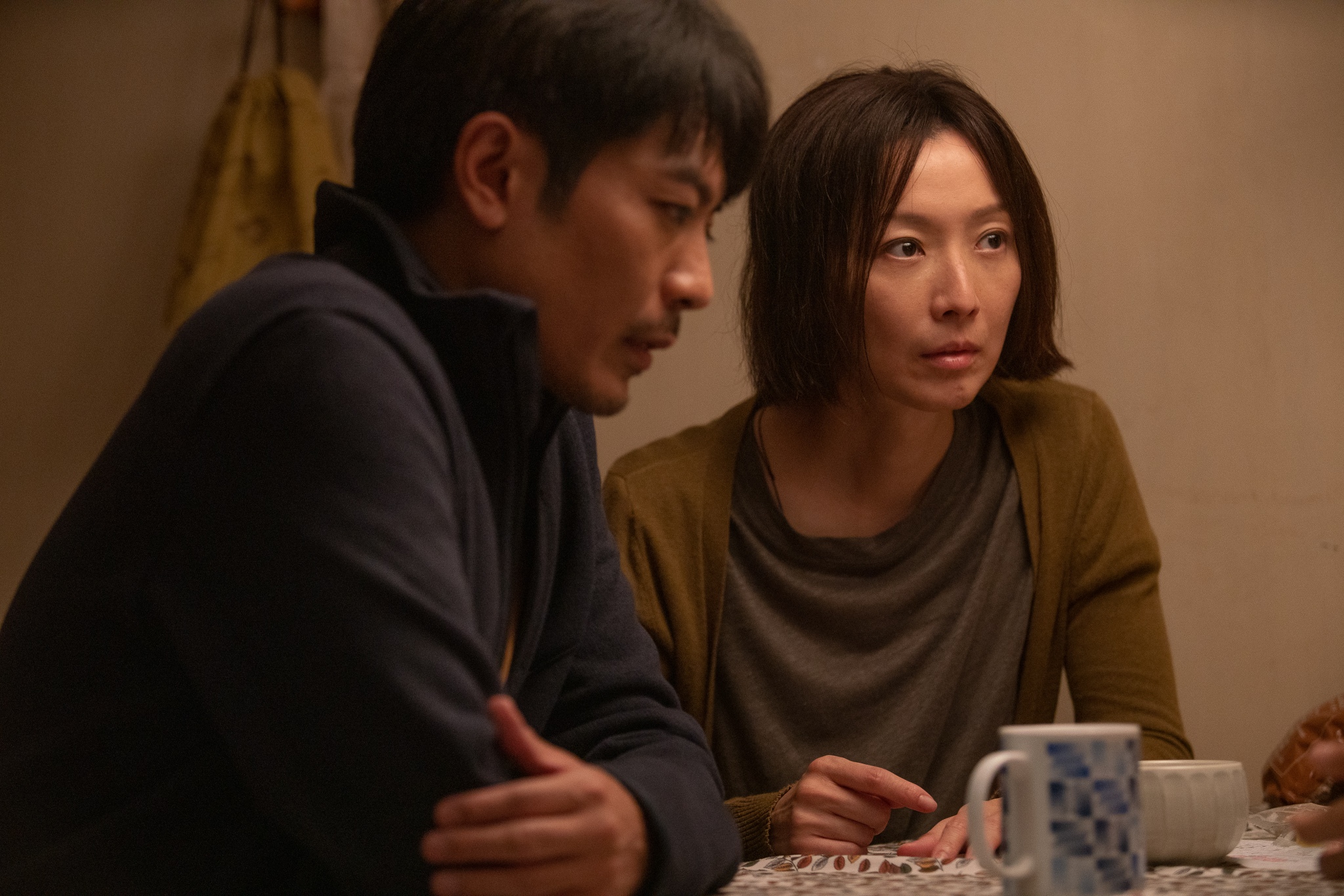 第一次主演電影，陸駿光就與天后級的鄭秀文合作，緊張的他連與對方牽手都很僵硬。（甲上）