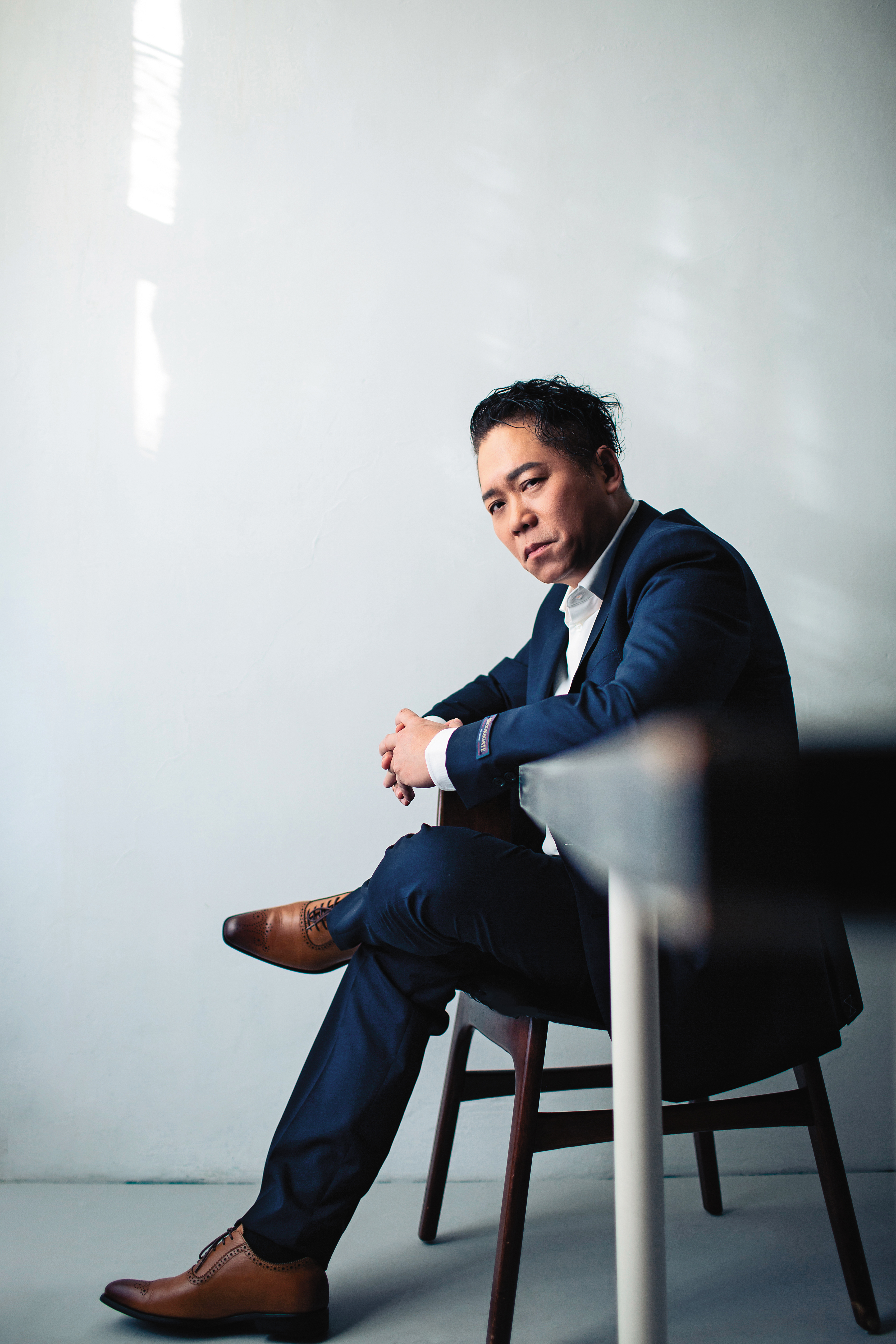 卜學亮笑稱自己這張照片好像是「總裁」，如果他真的是「總裁」，應該是「長尾效應」的總裁！