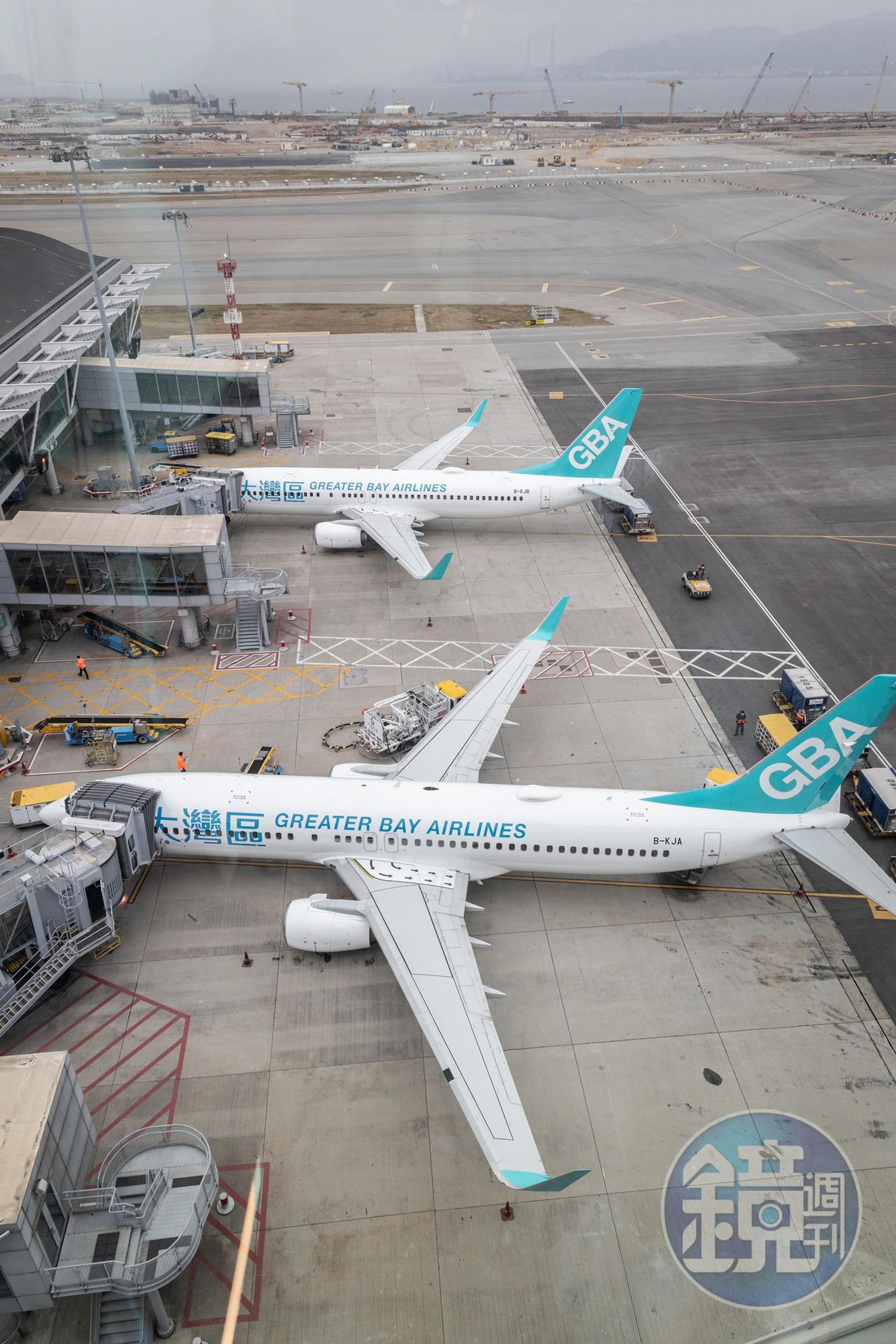 大灣區航空現行以B737-800為主力機型,提供香港往返台北、東京、曼谷與首爾等地的航線網絡。