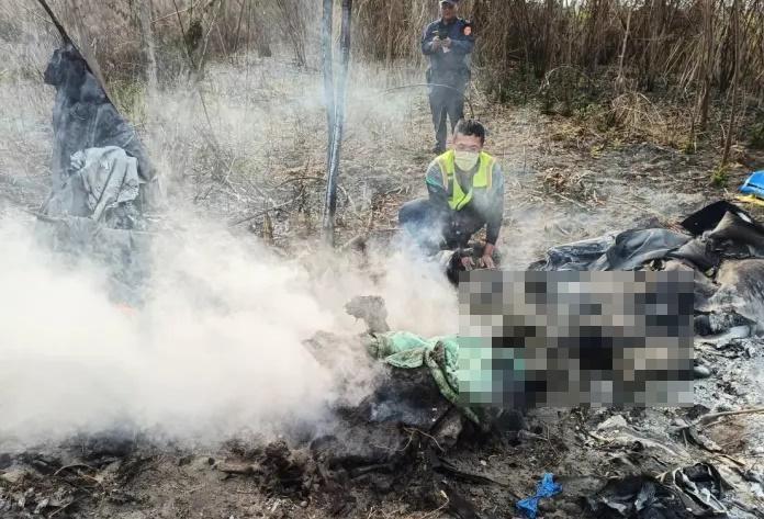 一架輕航機今天下午在彰化發生墜機意外。（彰化消防局提供）