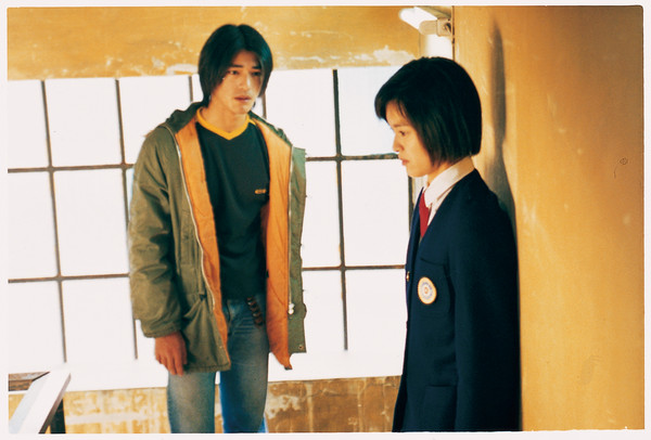 梁詠琪（右）、金城武（左）1999年主演的《心動》是讓人難忘的愛情片經典。（甲上娛樂提供）