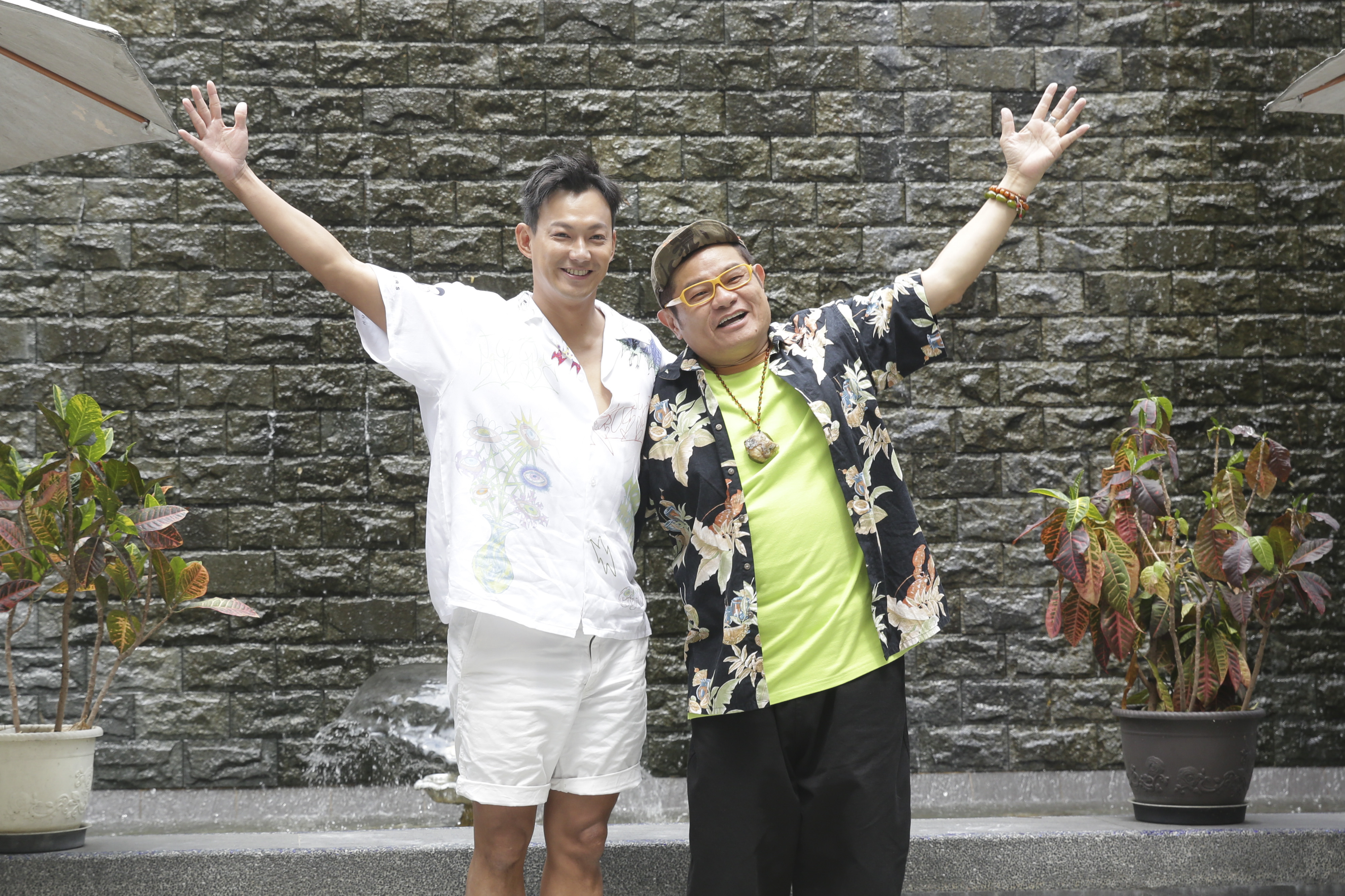 許效舜（右）、威廉出席記者會。