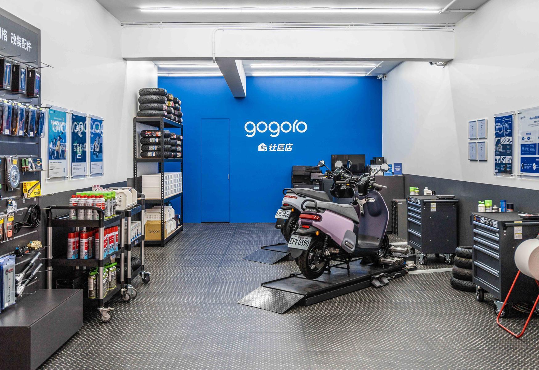 Gogoro 在 2023 年全面升級通路體驗、拉近與客人的距離，以最接地氣的「Gogoro 社區店」做大家的好鄰居，把隨到隨修的電車行直接開到你家樓下，提供更即時的維修保養服務。