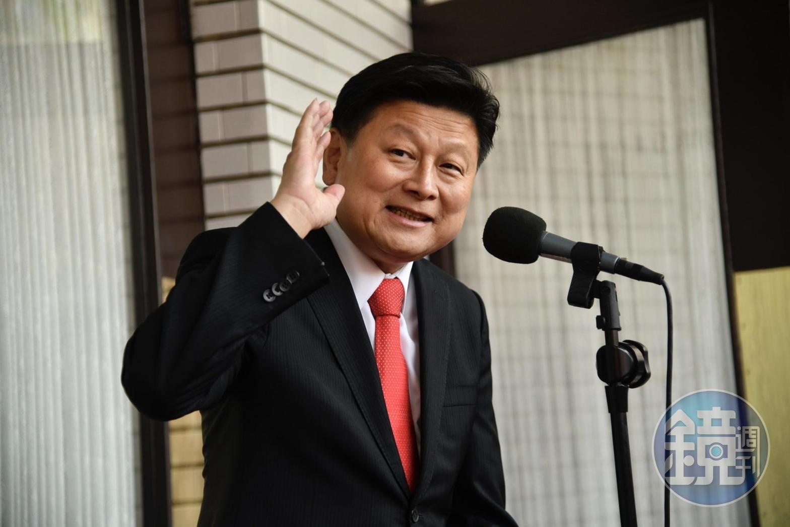 傅崐萁今呼籲國民黨的「最強母雞」侯友宜公開宣布參選2024總統。