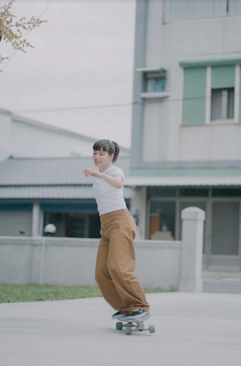 吳汶芳練滑板只練了幾個月。（聲勢文創娛樂）