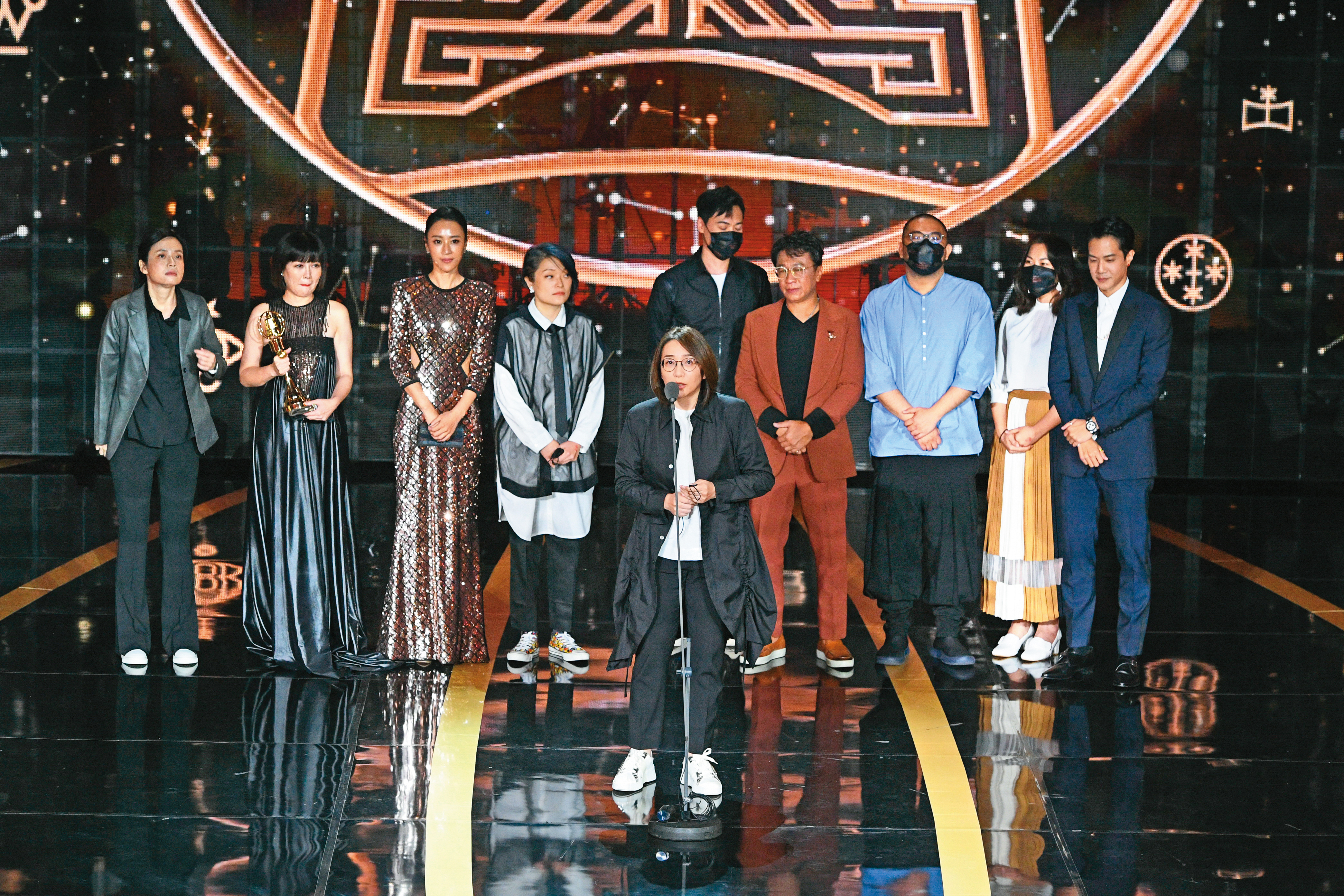 台劇《做工的人》三年前拿下電視金鐘獎迷你劇集、導演、男主角及男配角四項大獎。(三立提供)