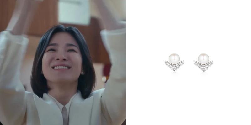 宋慧喬配戴的Joséphine Aigrette 18K白金珍珠耳環,鑲嵌Akoya珍珠和明亮式切割鑽石。NT$ 111,000〈CHAUMET提供〉
