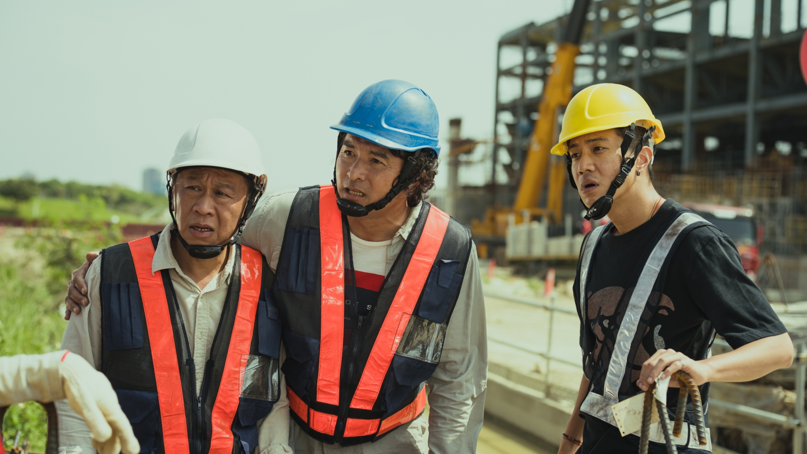 《做工的人 電影版》集合游安順（左起）、李銘順、薛仕凌等原班卡司回歸。（大慕影藝、華映娛樂提供）