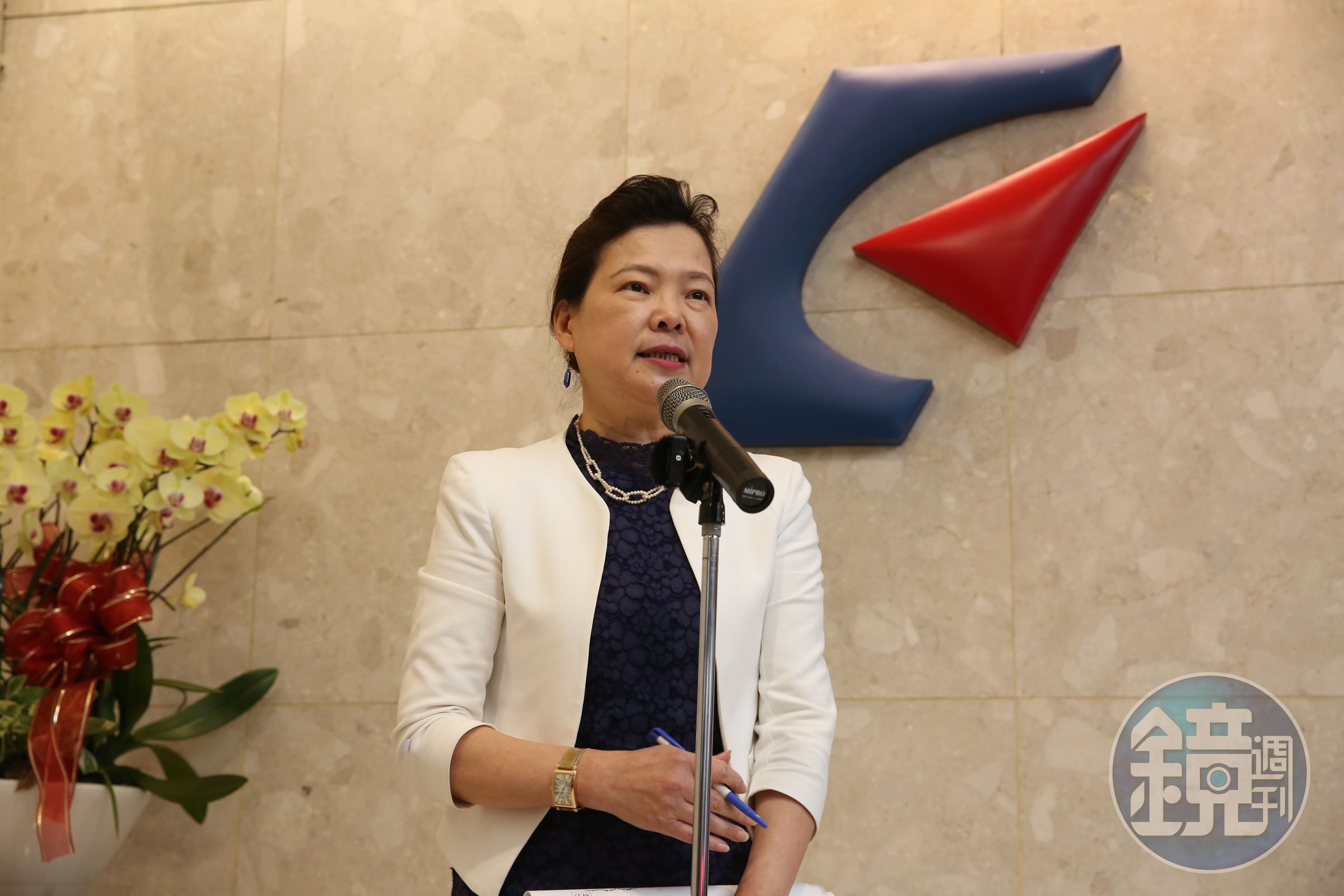 數度被問到電價是否會調漲，王美花強調「台電不能倒」。（本刊資料照）