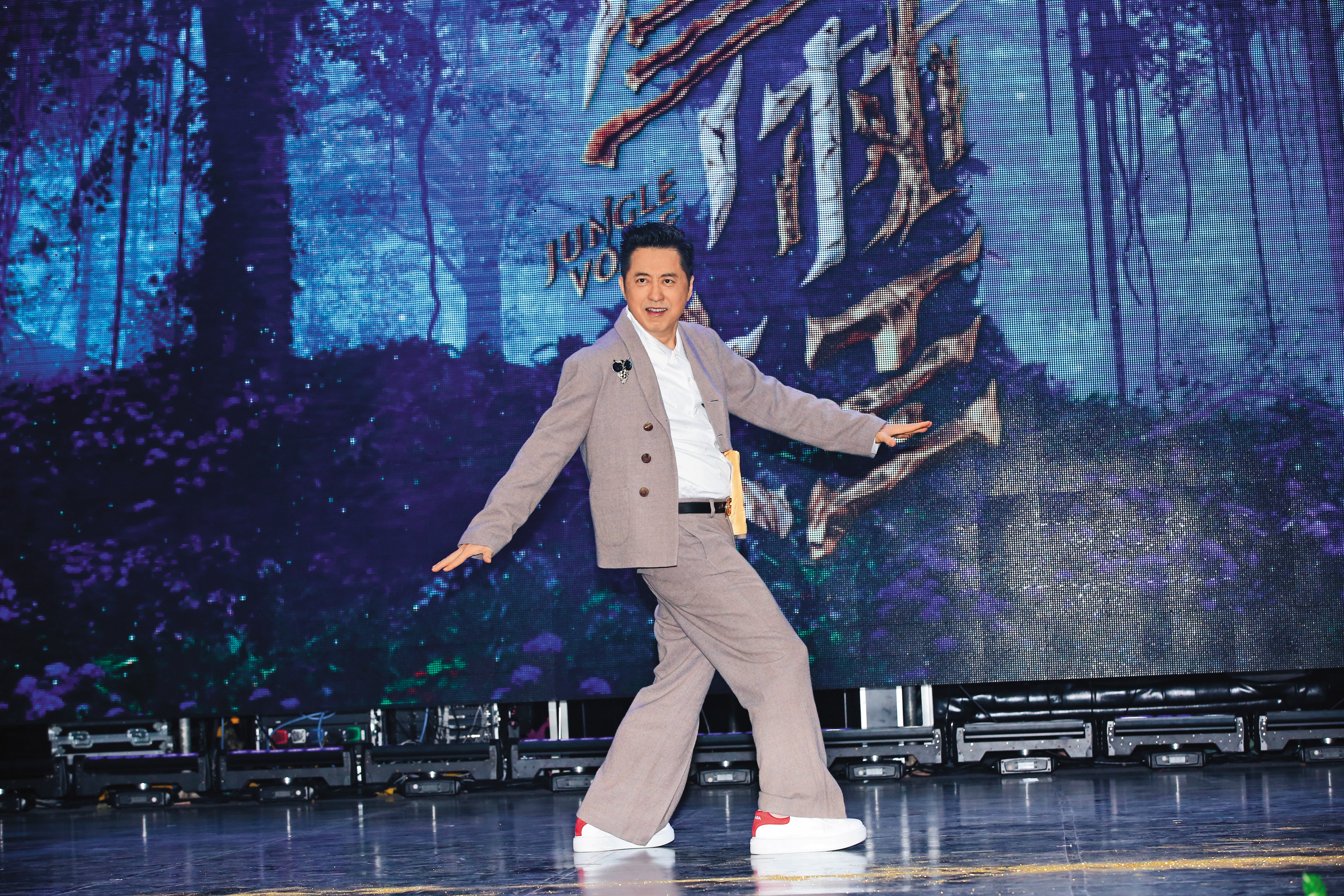 哈林2年前擔任選秀節目《聲林之王》導師。