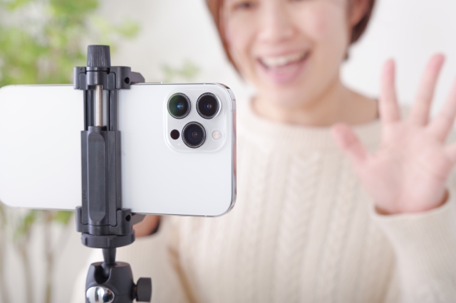 網紅妻與表姪私奔,並且邊販毒邊吸毒,綠帽尪怒向警察舉報。(示意圖 photoAC)