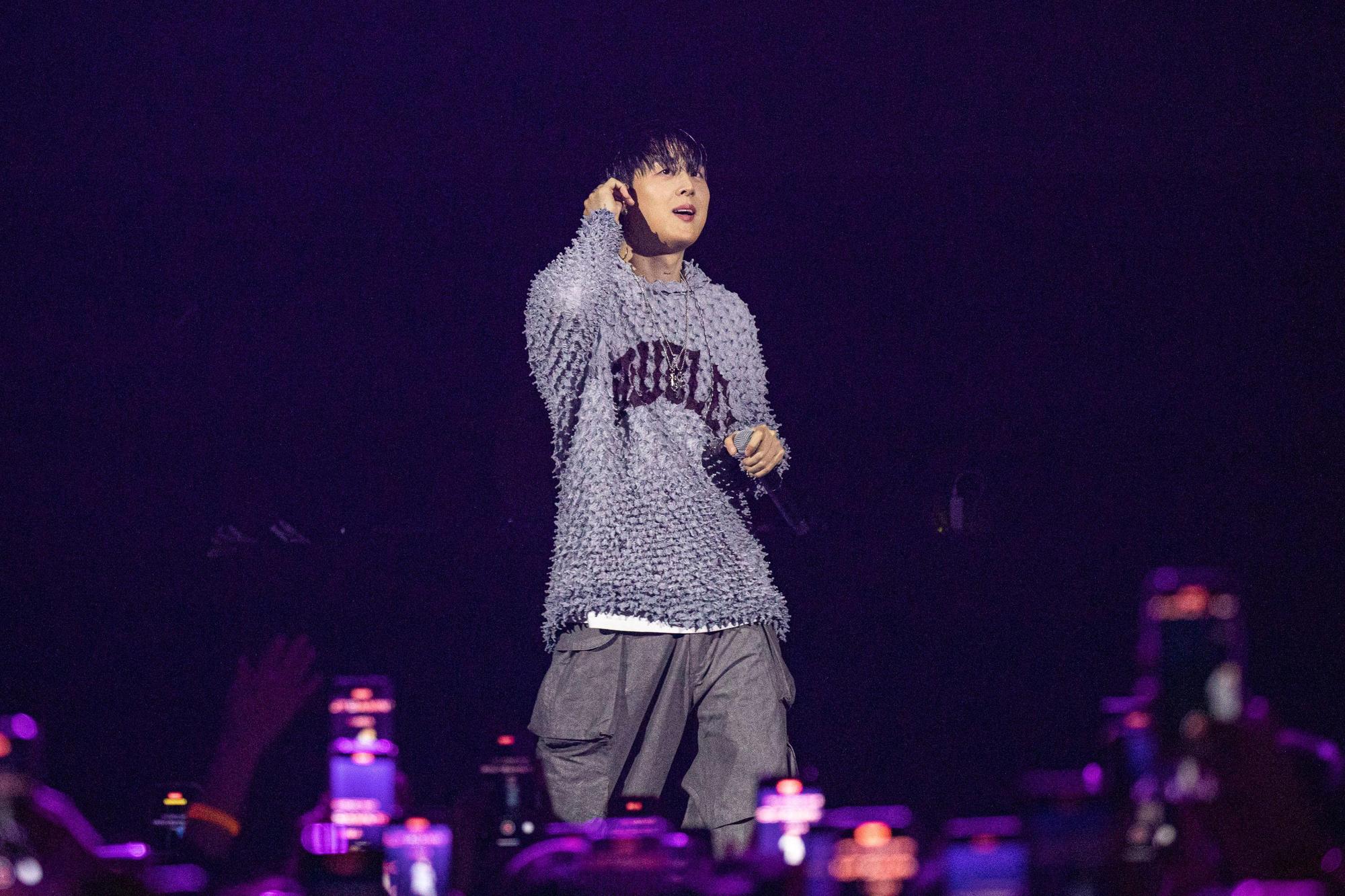 pH-1全場帶來超過20首歌曲,粉絲幾乎每一首都大合唱,氣氛超嗨。(超級動漫研究提供)